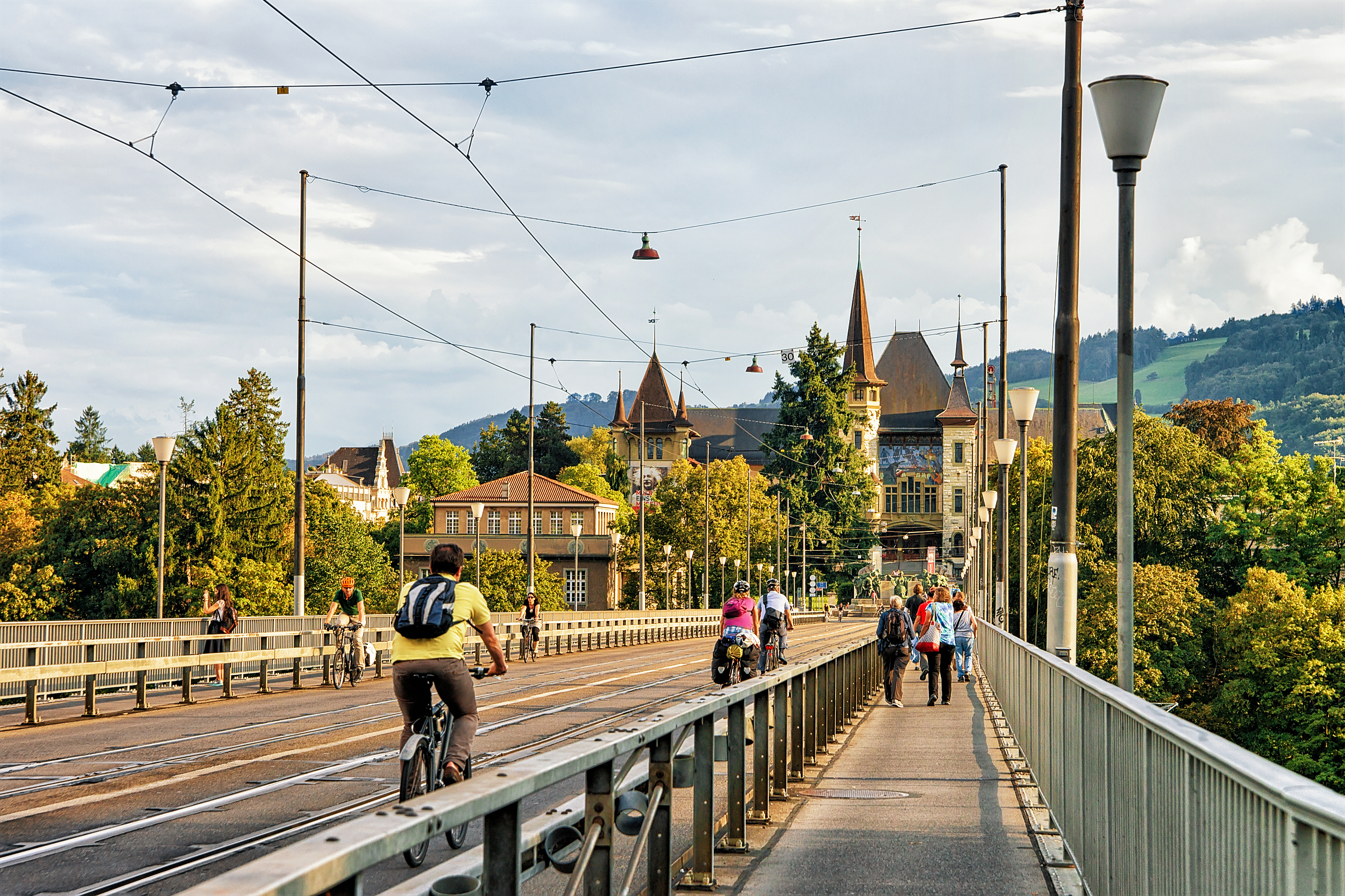 Wie Radfahren in Bern aussehen könnte.