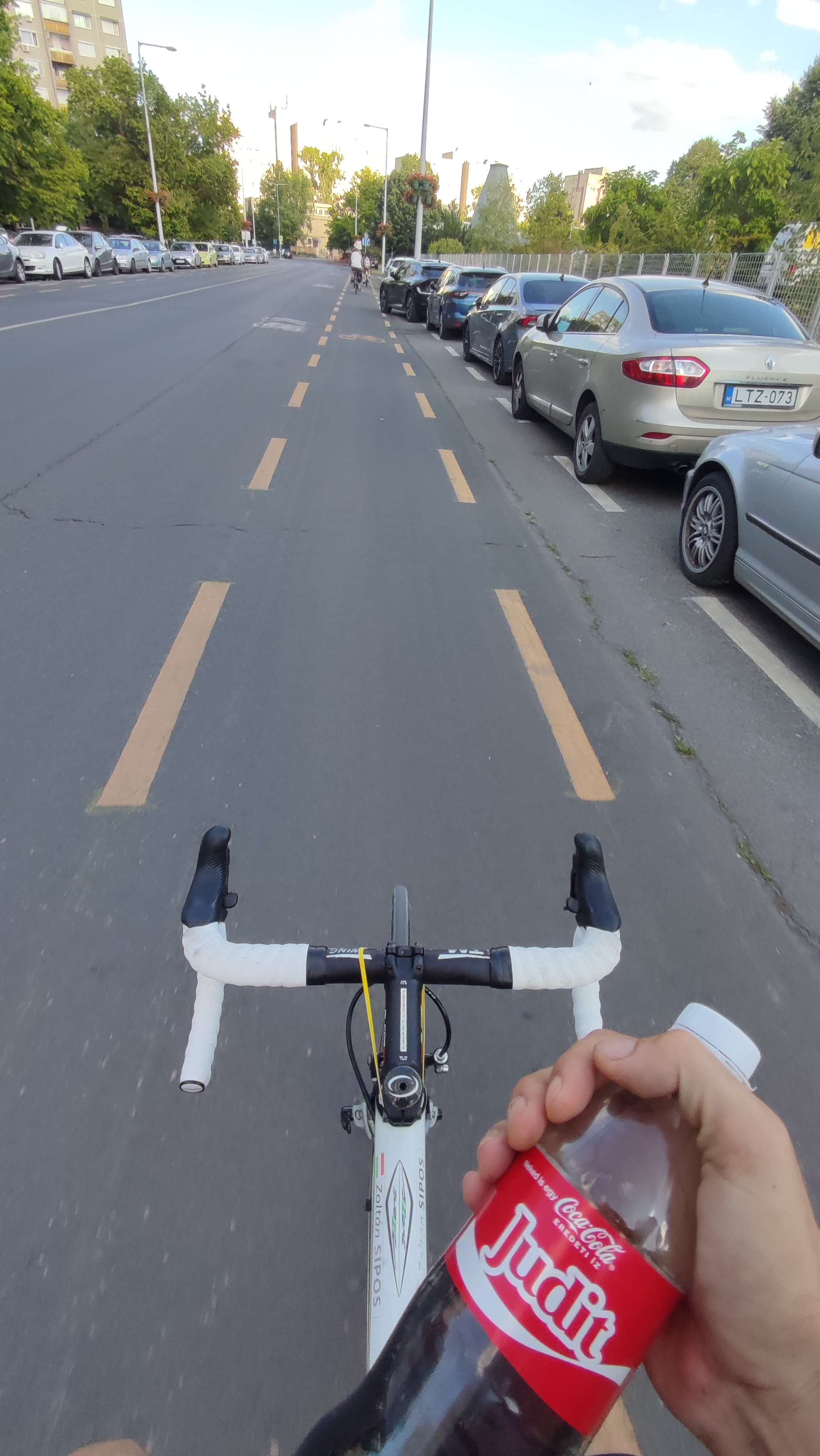 Strand utca to Arany János utca