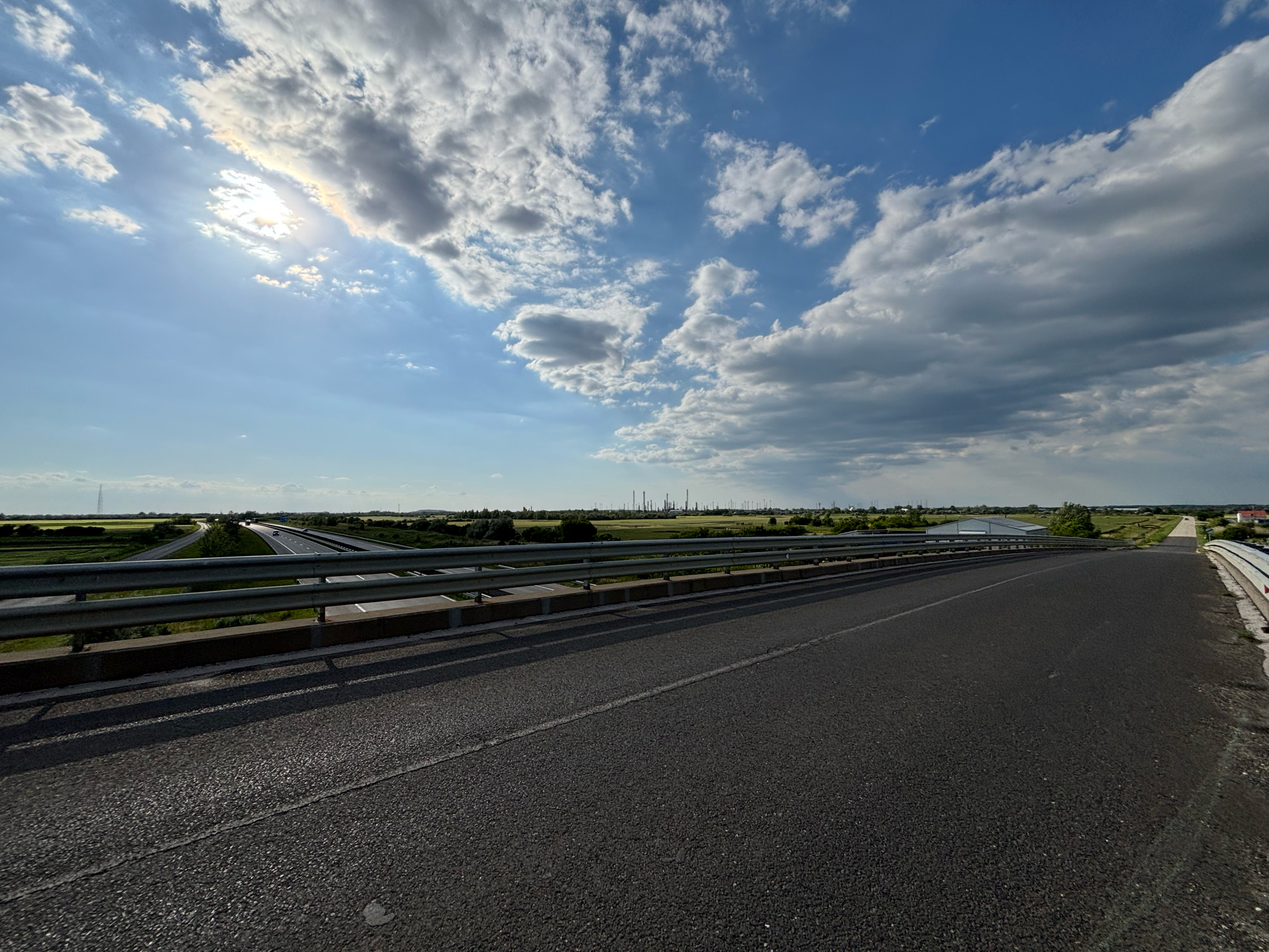 Photo 2 de l’itinéraire Bikemap « Hétköznapi tápéi kanyar szélben » Photo 2 de l’itinéraire Bikemap « Hétköznapi tápéi kanyar szélben »