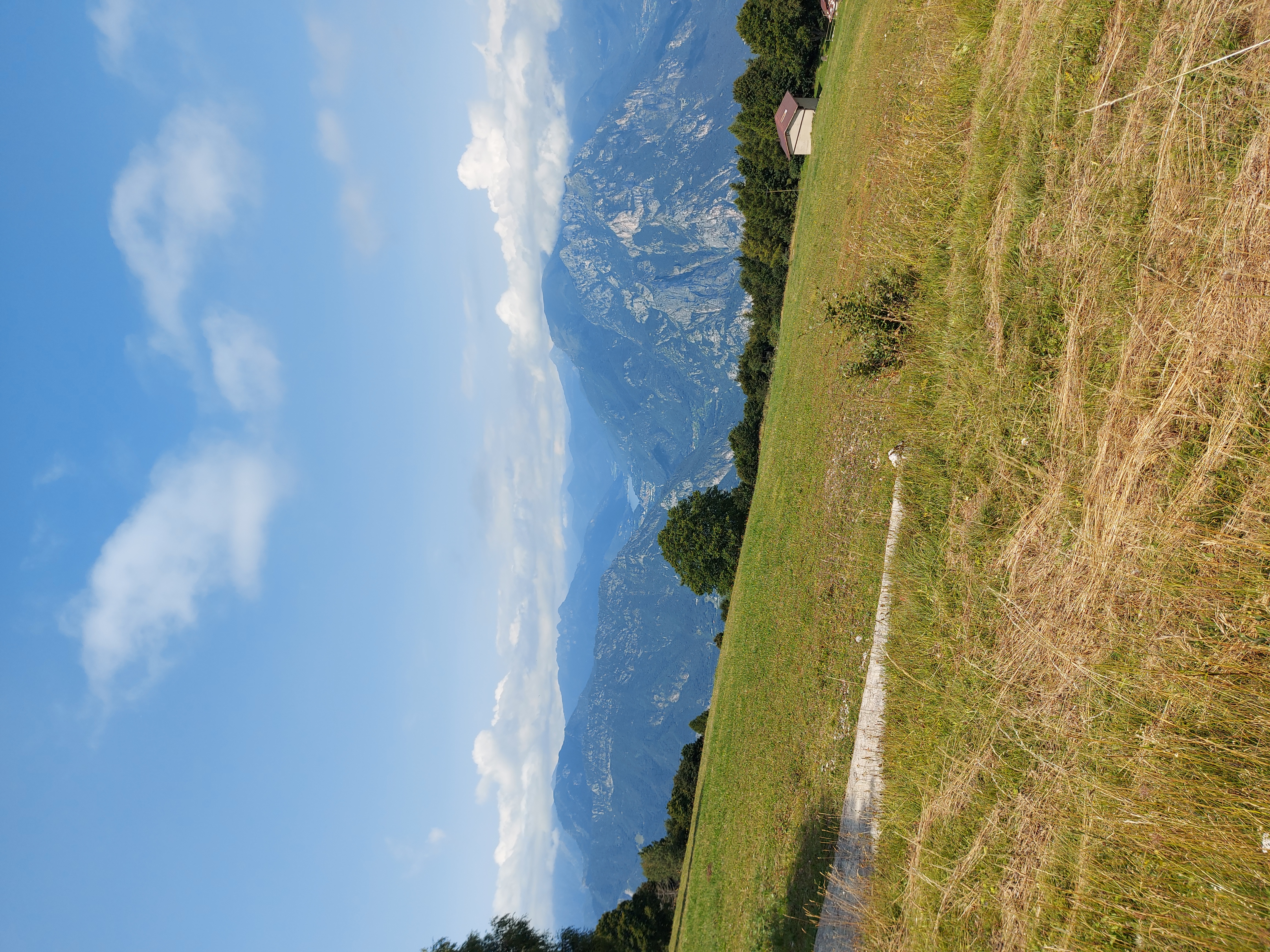 Via Brione 1/A nach Via Europa