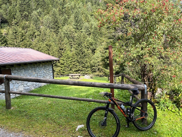 Incudine- Laghi d’Avio