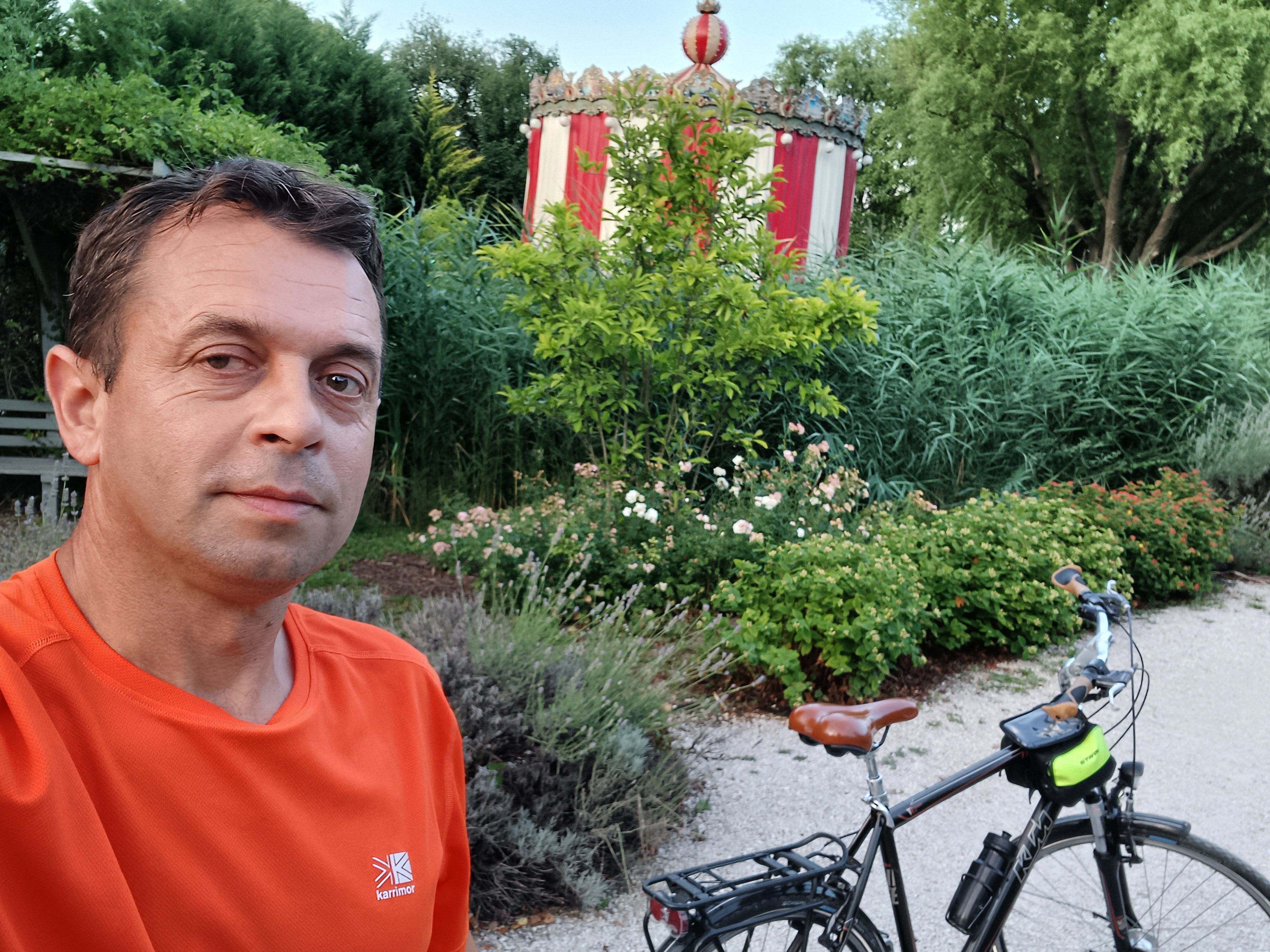 Foto 2 del percorso Bikemap "Útvonal ide: Katowice utca 35-27" Foto 2 del percorso Bikemap "Útvonal ide: Katowice utca 35-27"