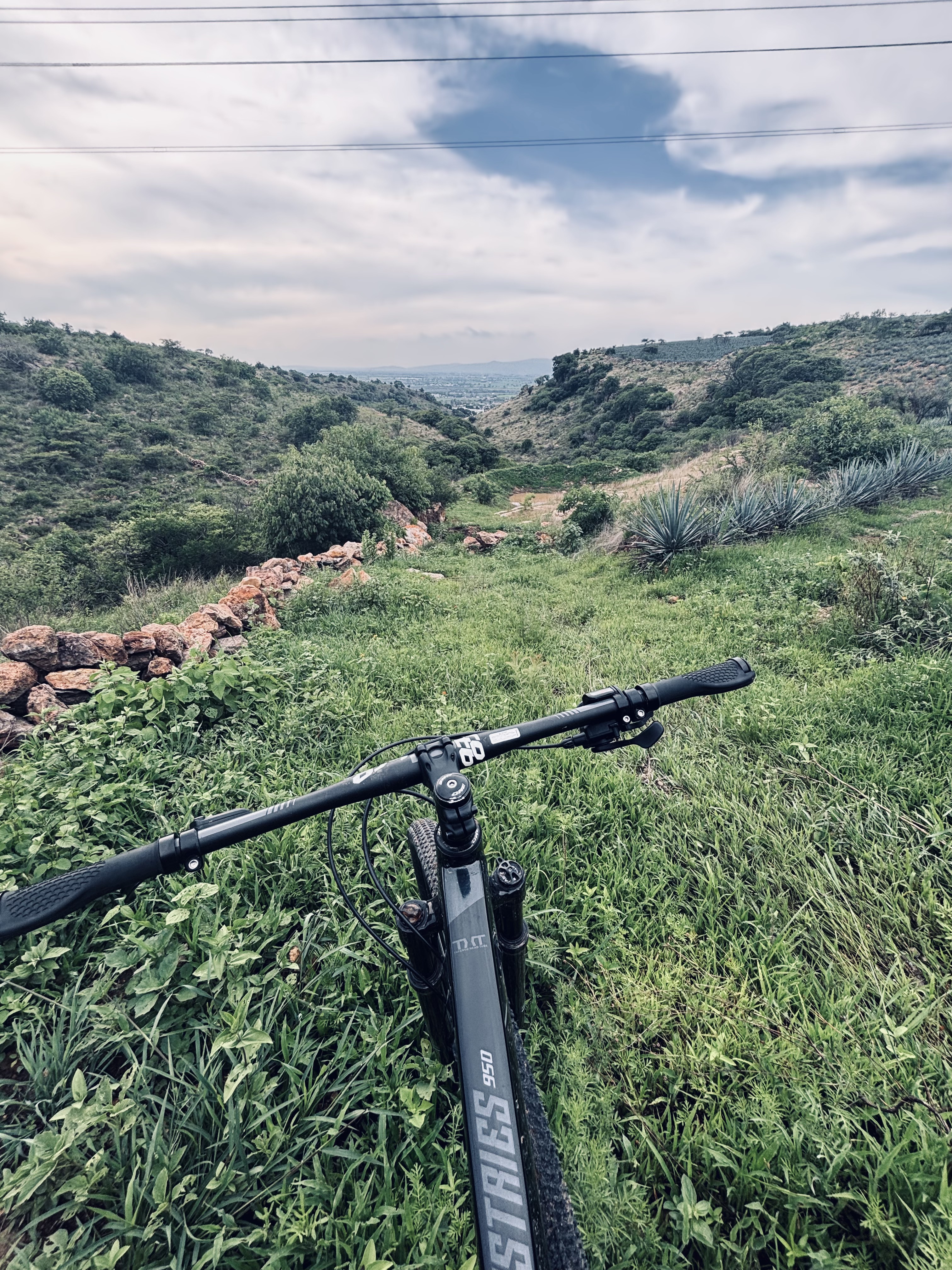 Foto 7 der Bikemap-Route "Privada Rayón Oriente, Abasolo a Calle Mina, Abasolo" Foto 7 der Bikemap-Route "Privada Rayón Oriente, Abasolo a Calle Mina, Abasolo"