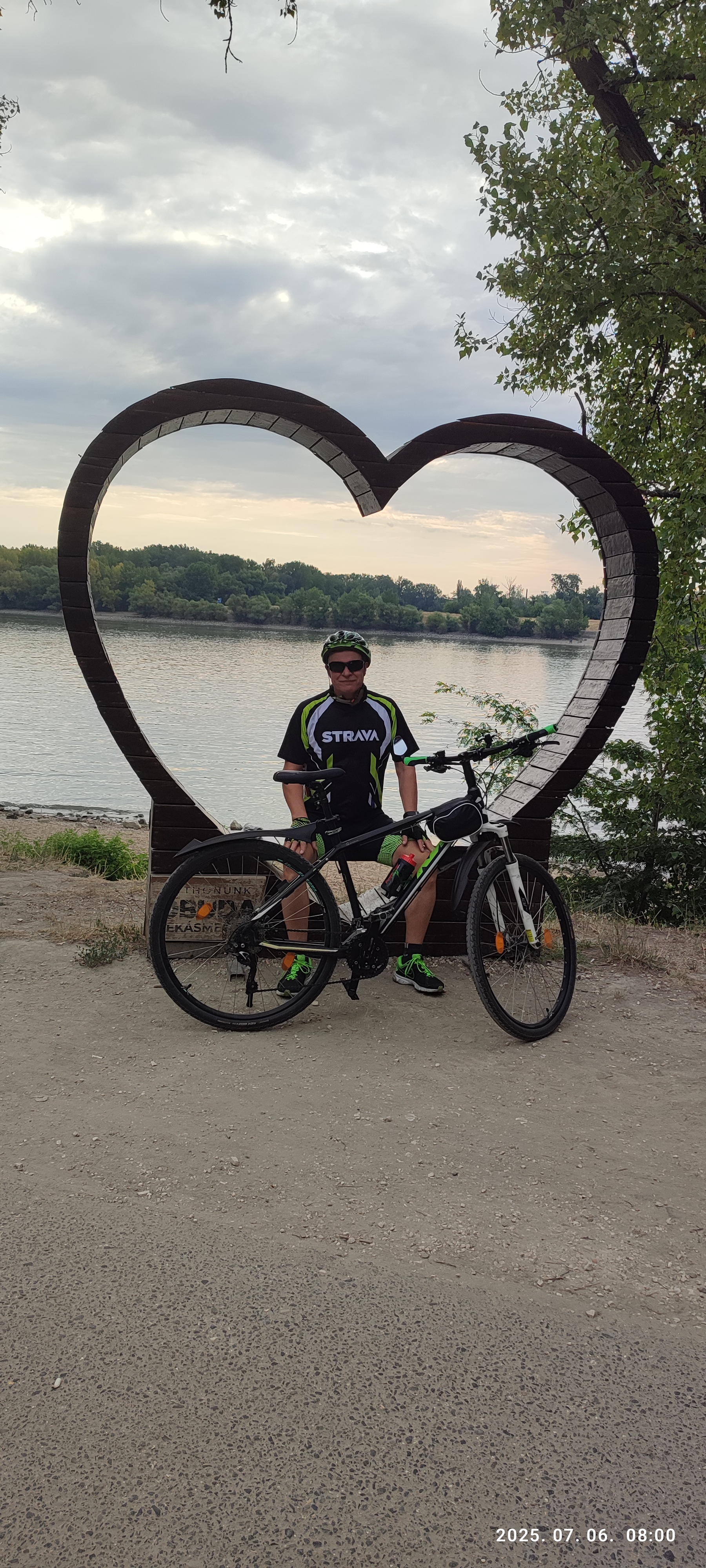 Lakkozó utca - Lakkozó utca