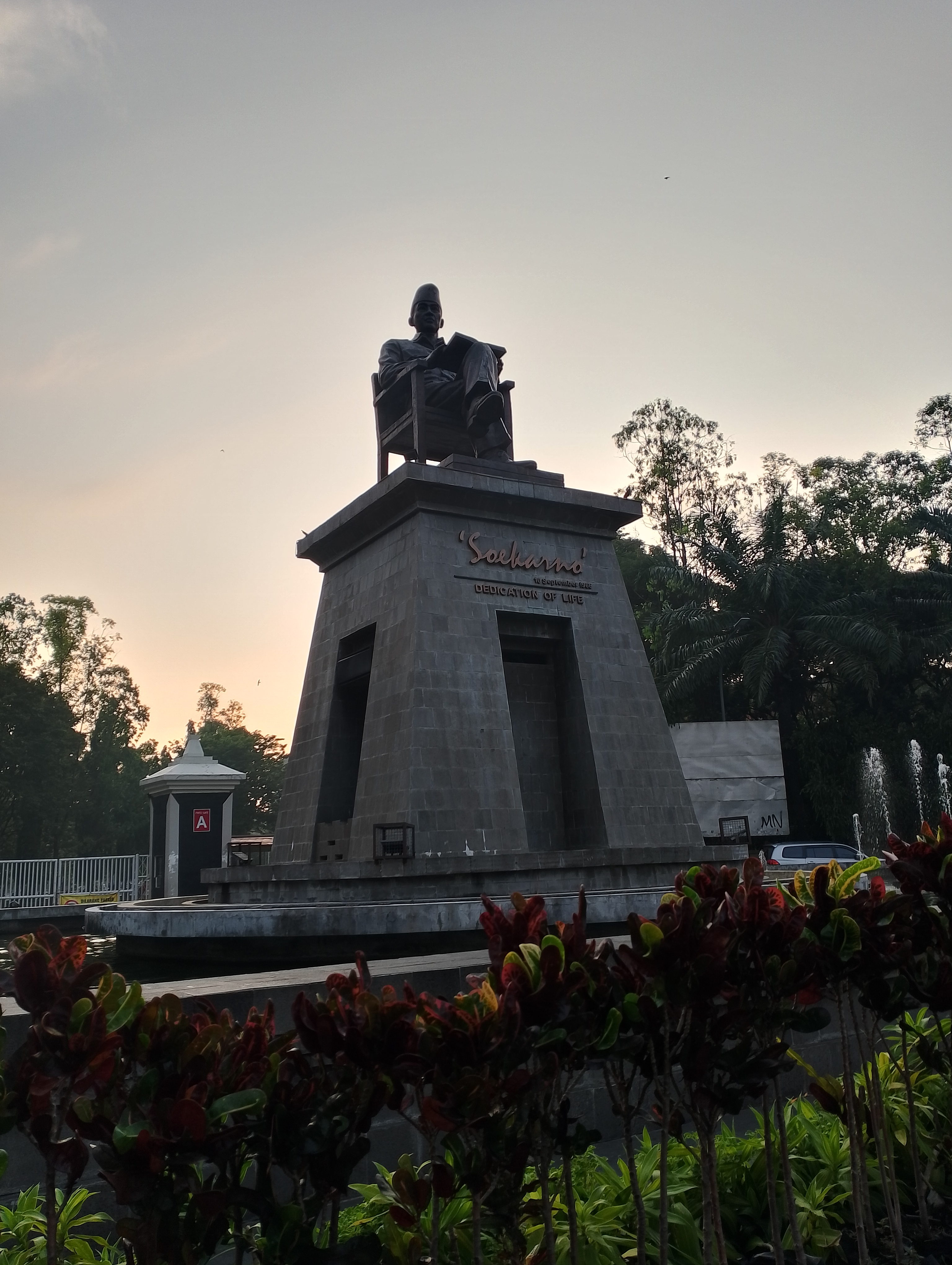 manahan tour