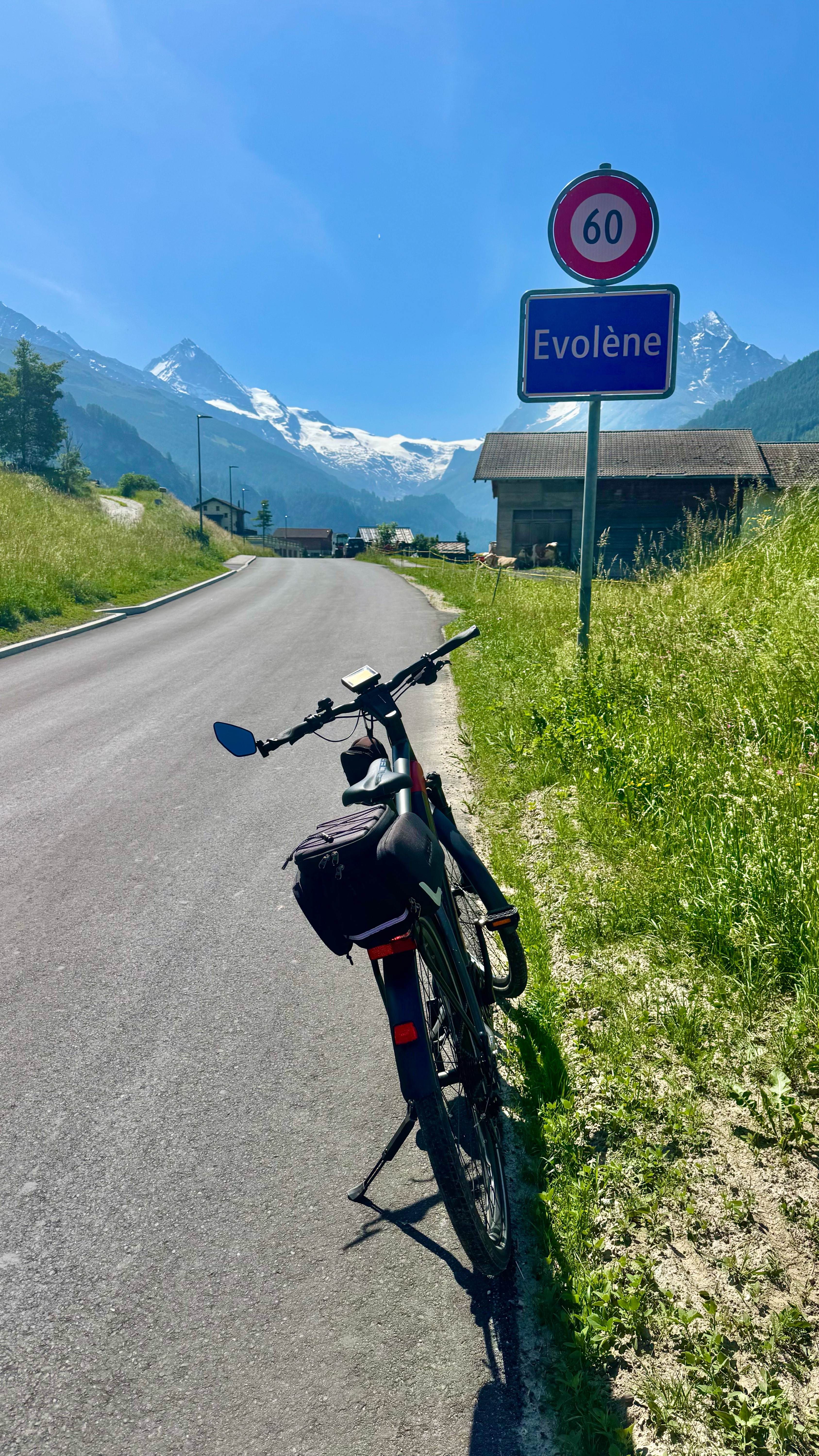 Route des Bernunes, Sierre à Rue Centrale, Evolène