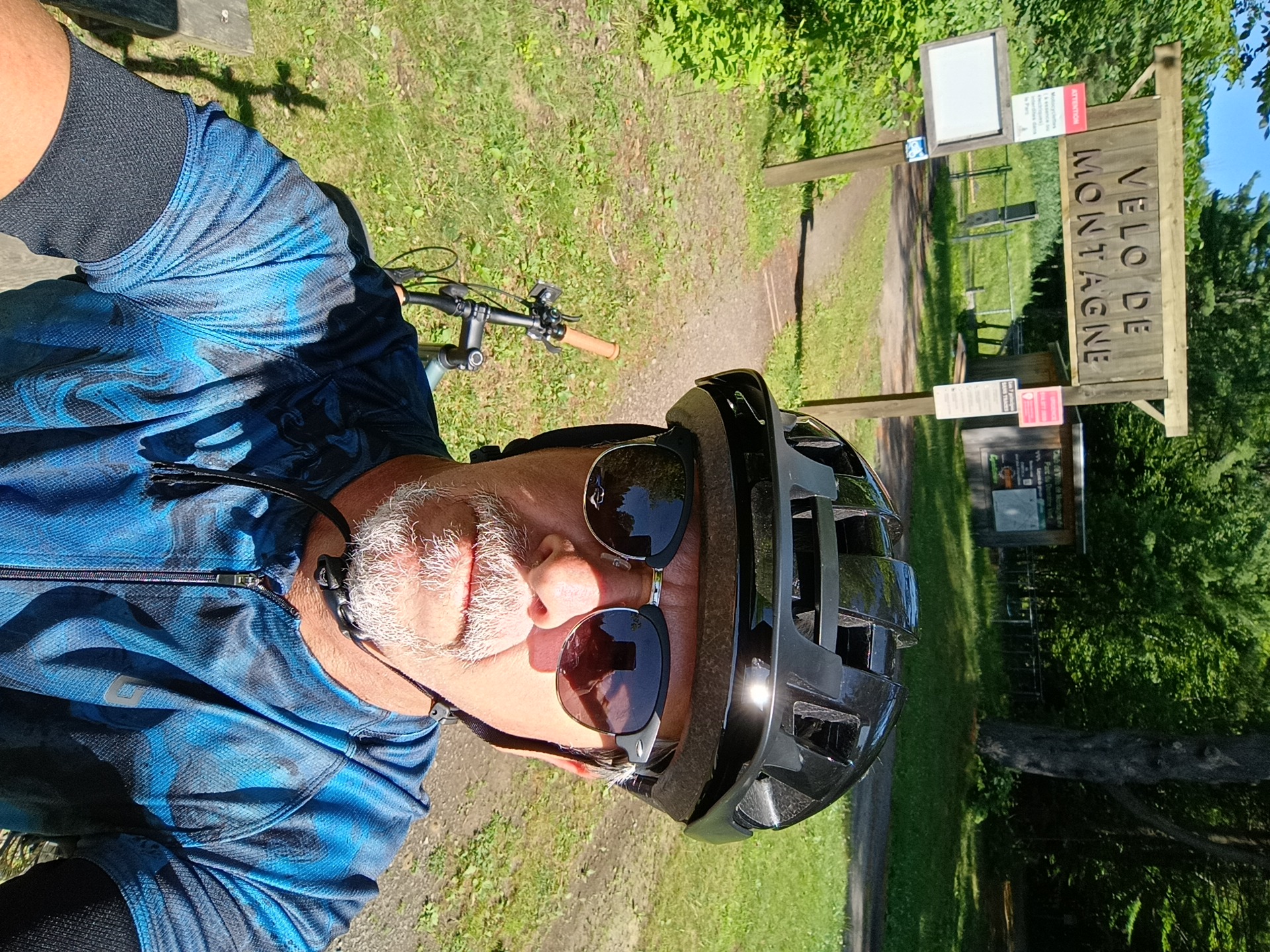 Route Sans Nom to Rue J.-A.-Bombardier