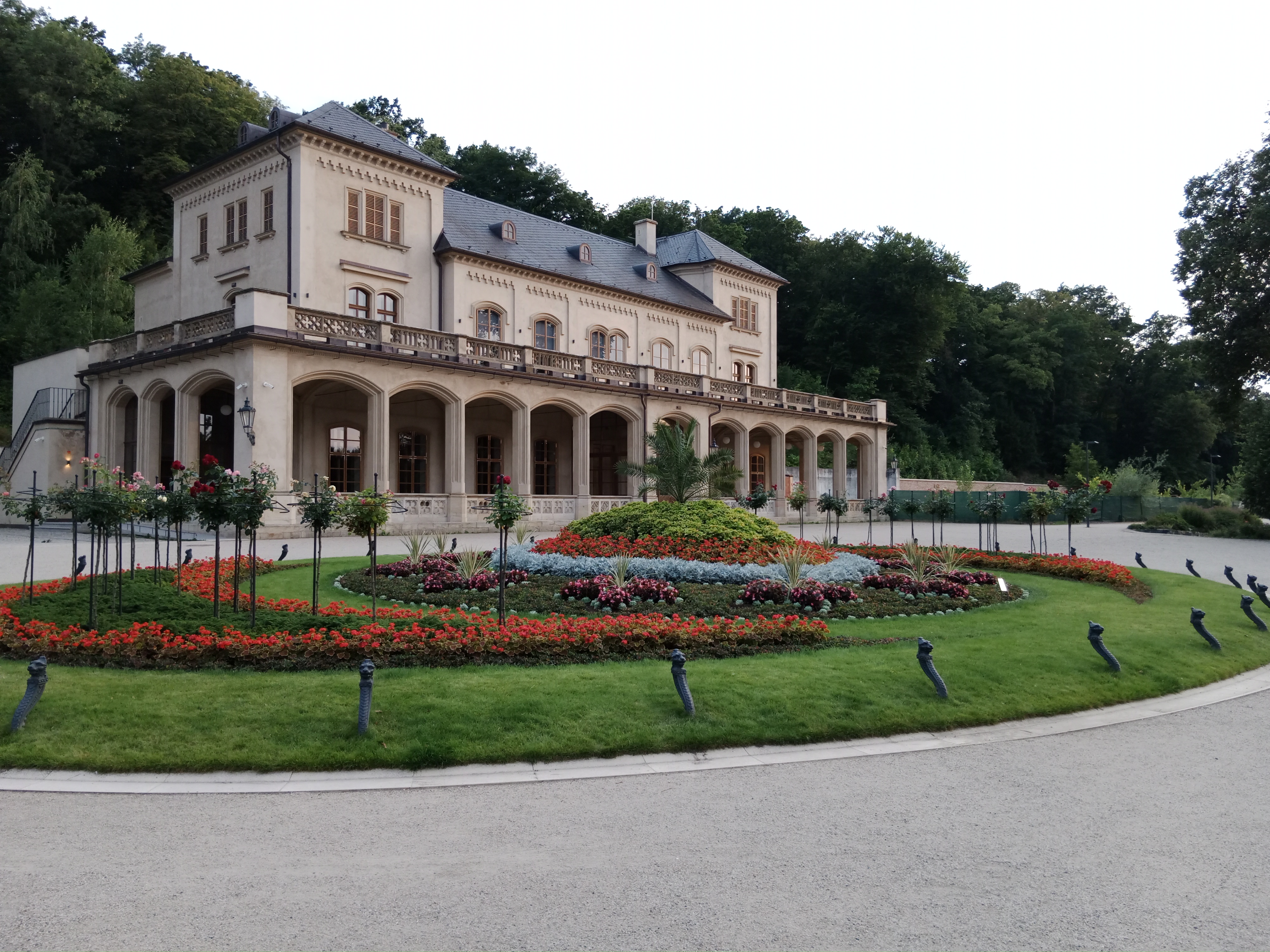 Breitcetlova do Koňská stezka