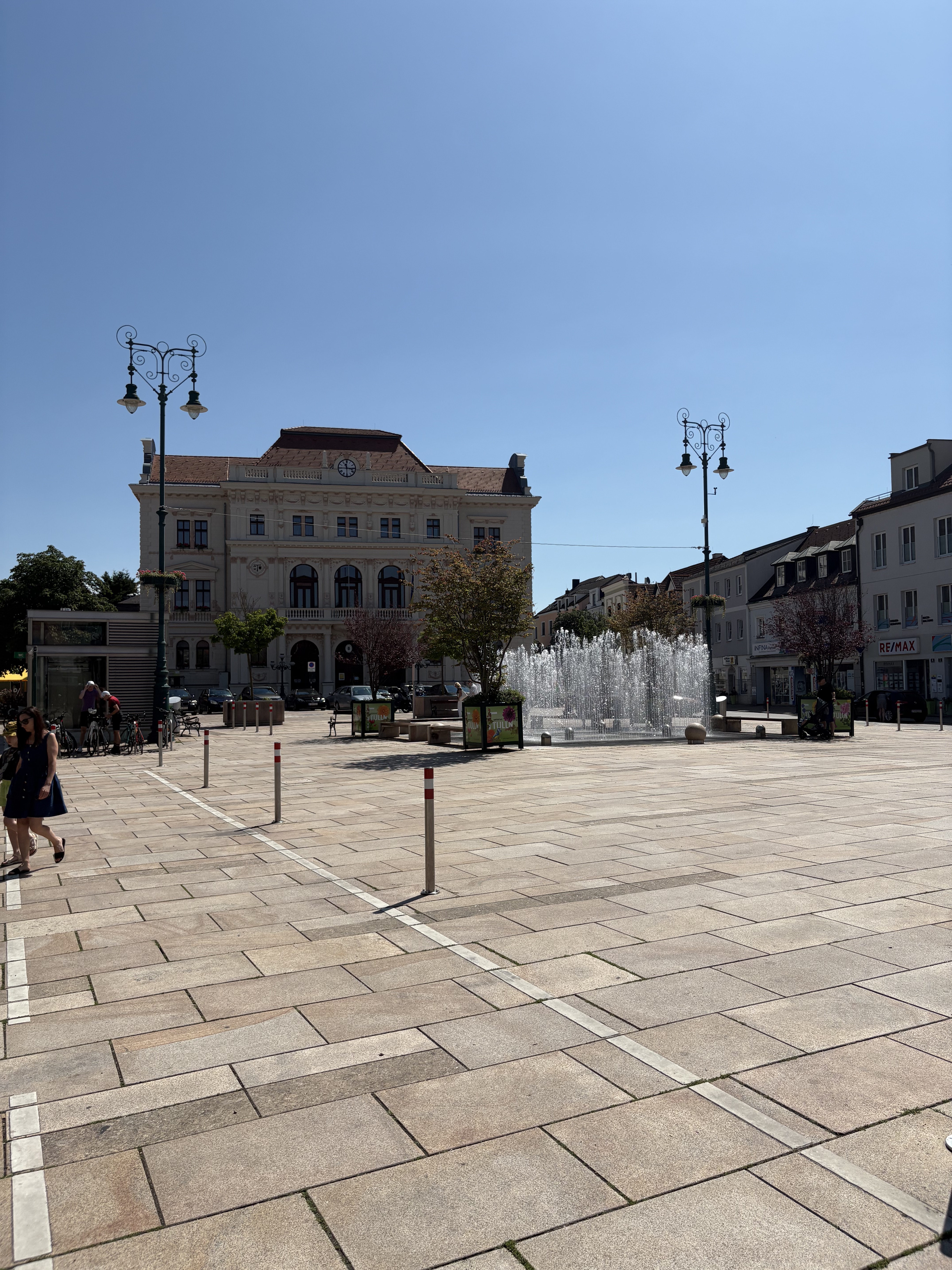 Yachthafenstraße, Krems an der Donau a Donaustraße, Klosterneuburg