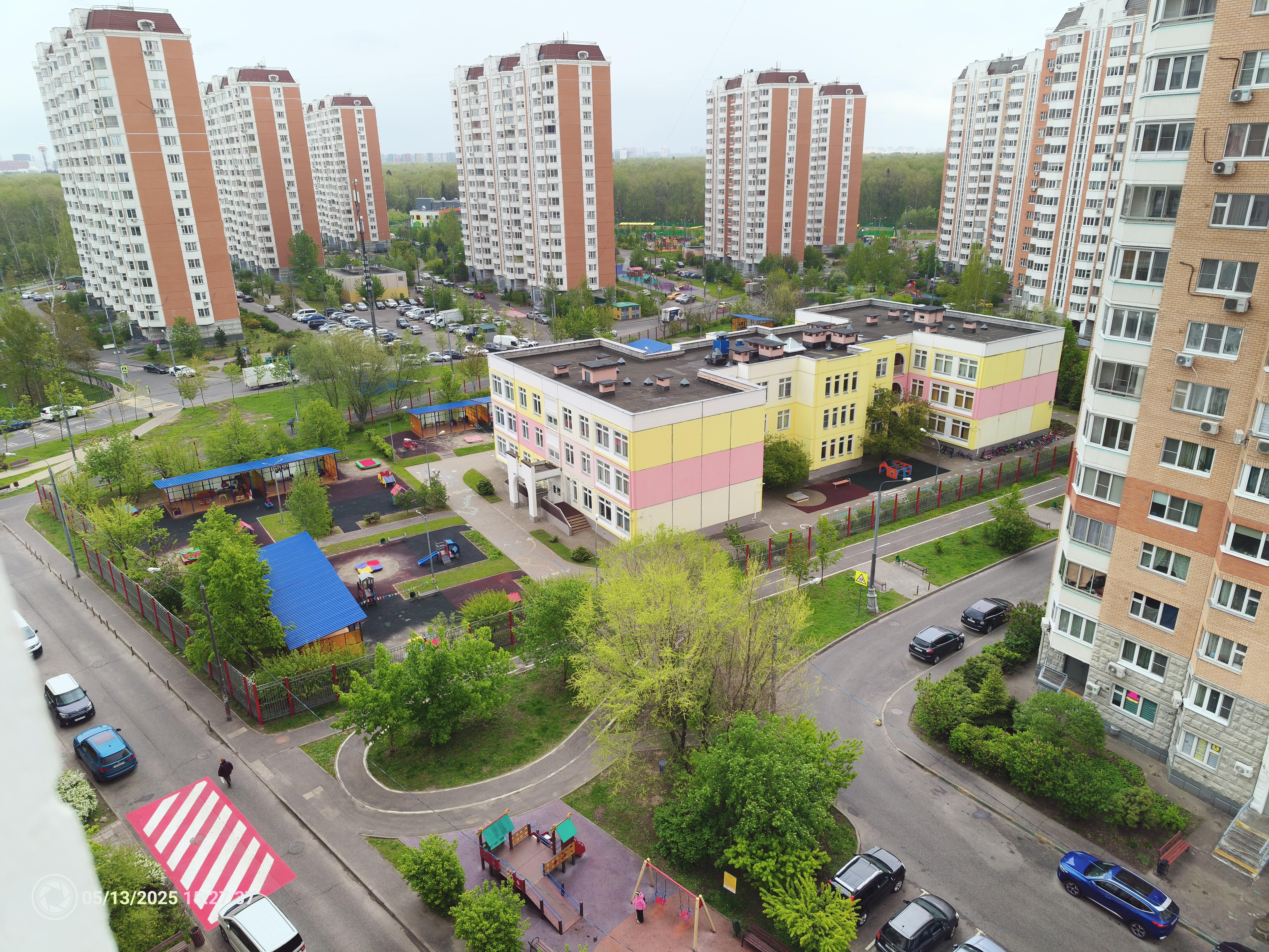 От Радужная улица д. до Москва