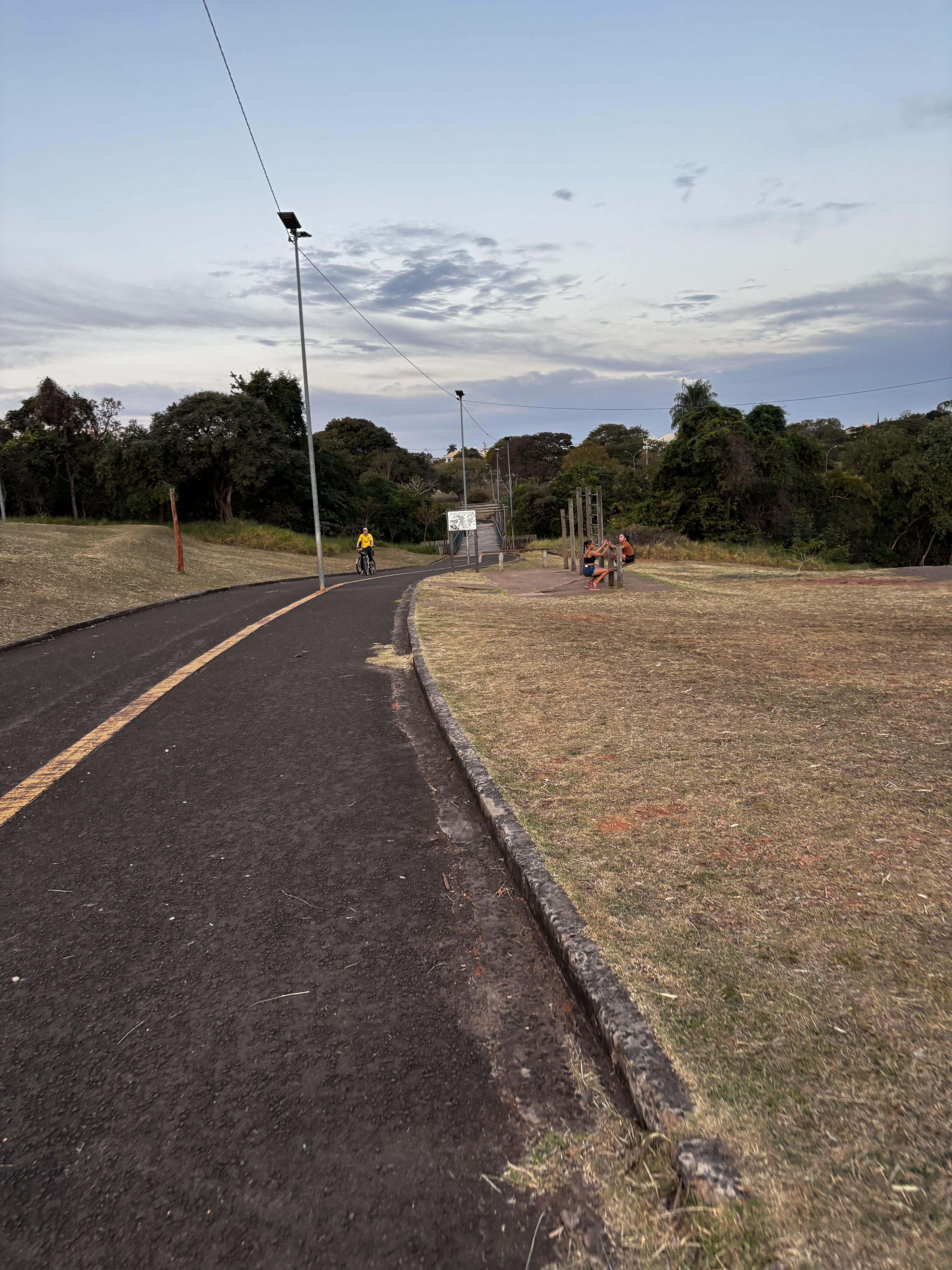 Rua Cláudio Manoel da Costa, Campo Grande a Avenida Zulmira Borba, Campo Grande