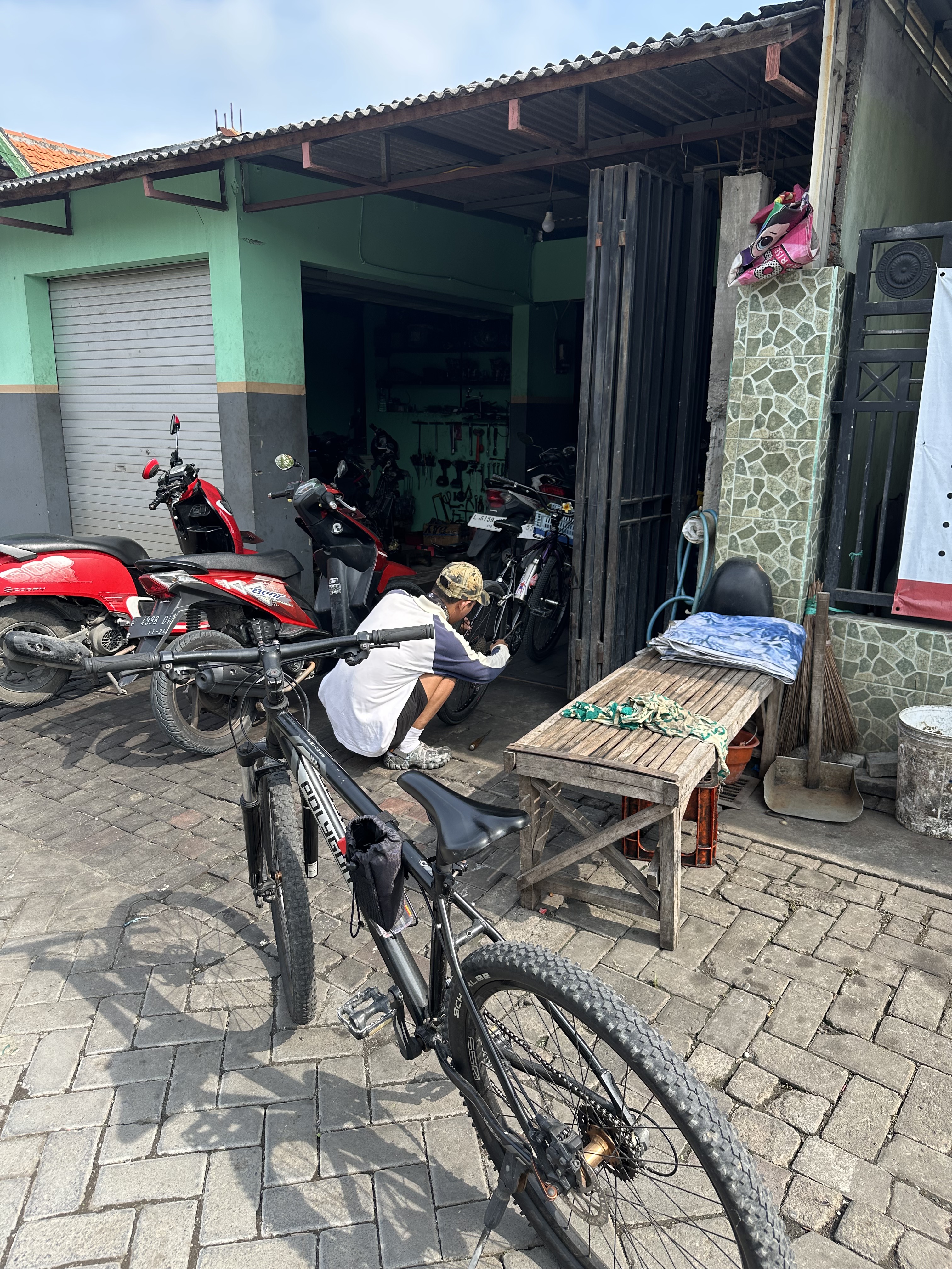 Menganti, Kabupaten Gresik to Menganti, Kabupaten Gresik