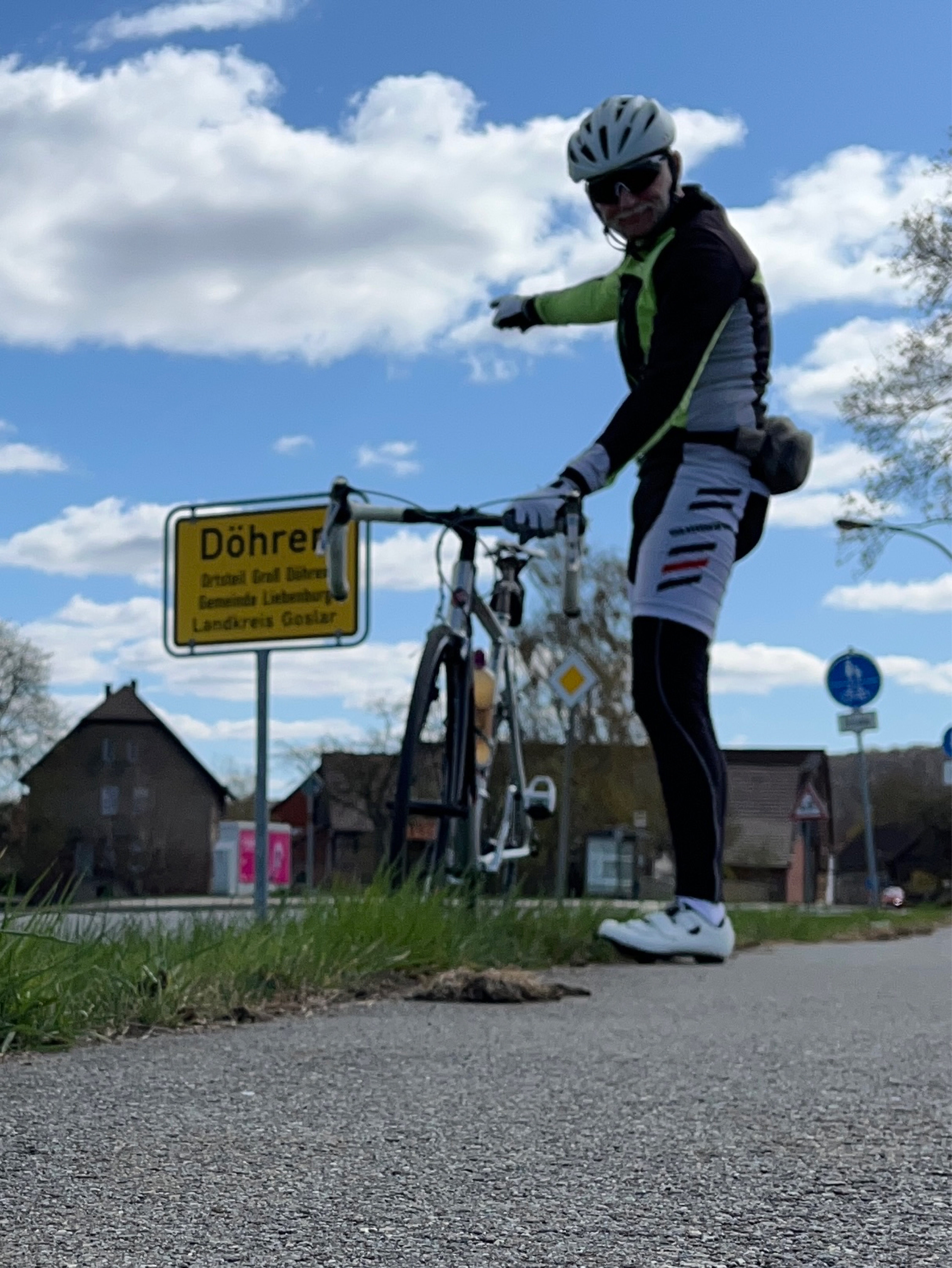 und wieder einmal hat sich die Routenaufzeichnung von dieser App aufgehangen. Die Tour wurde nicht komplett aufgezeichnet.
