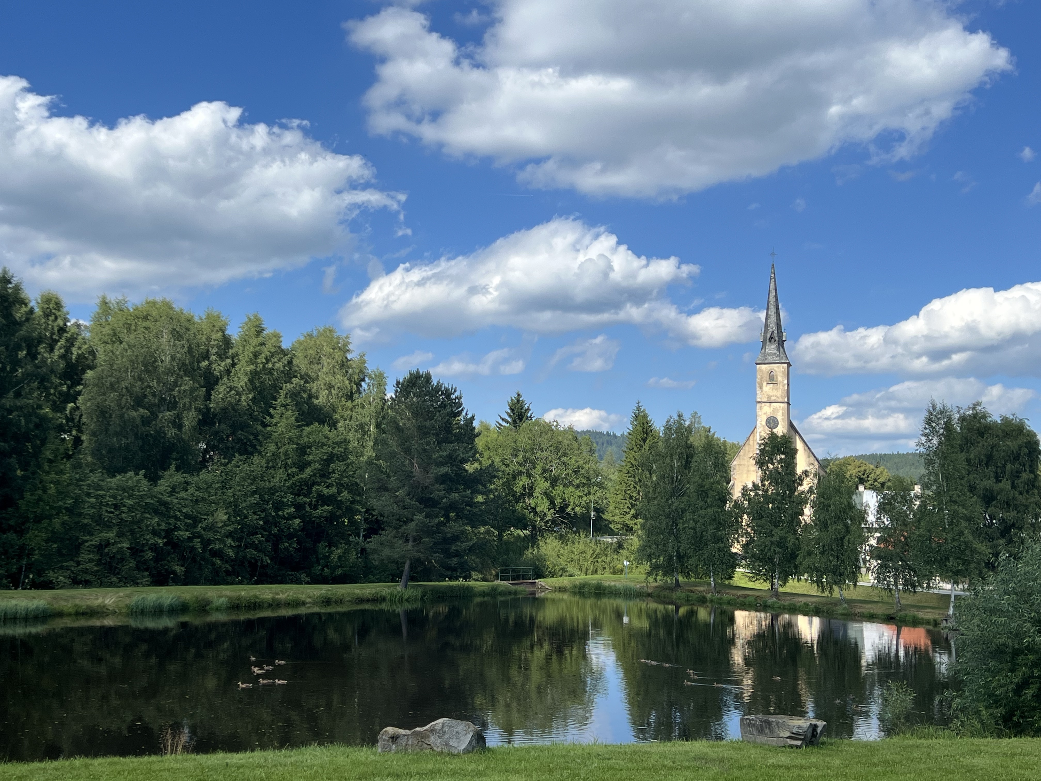 Photo 8 of the Bikemap route "19.7.Horni Vltavice-Lenora-Stozec-Nova Pec Lionel-Vyssi brod 4,56hod-17,5km/hod-65,9max-"