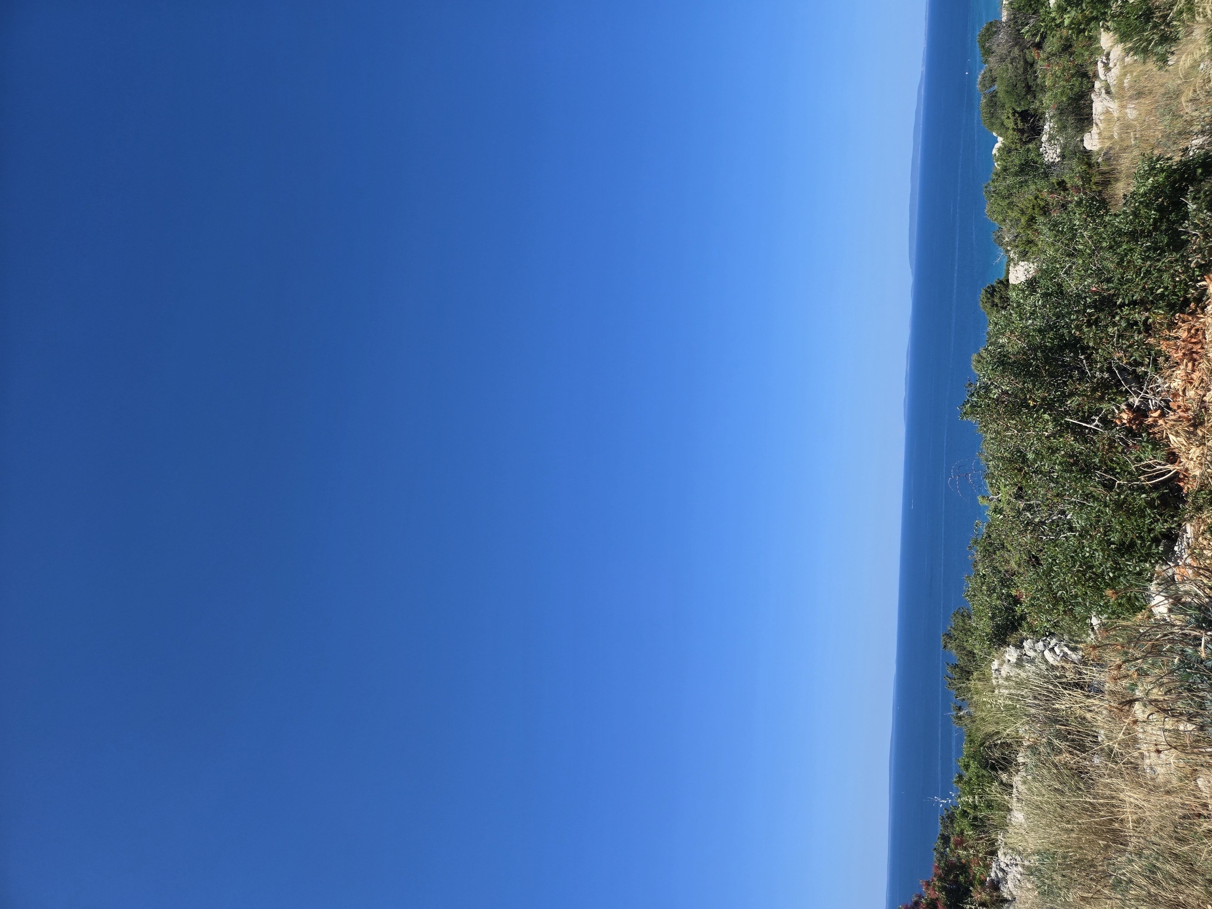 Neimenovana Cesta nach Jakišnica