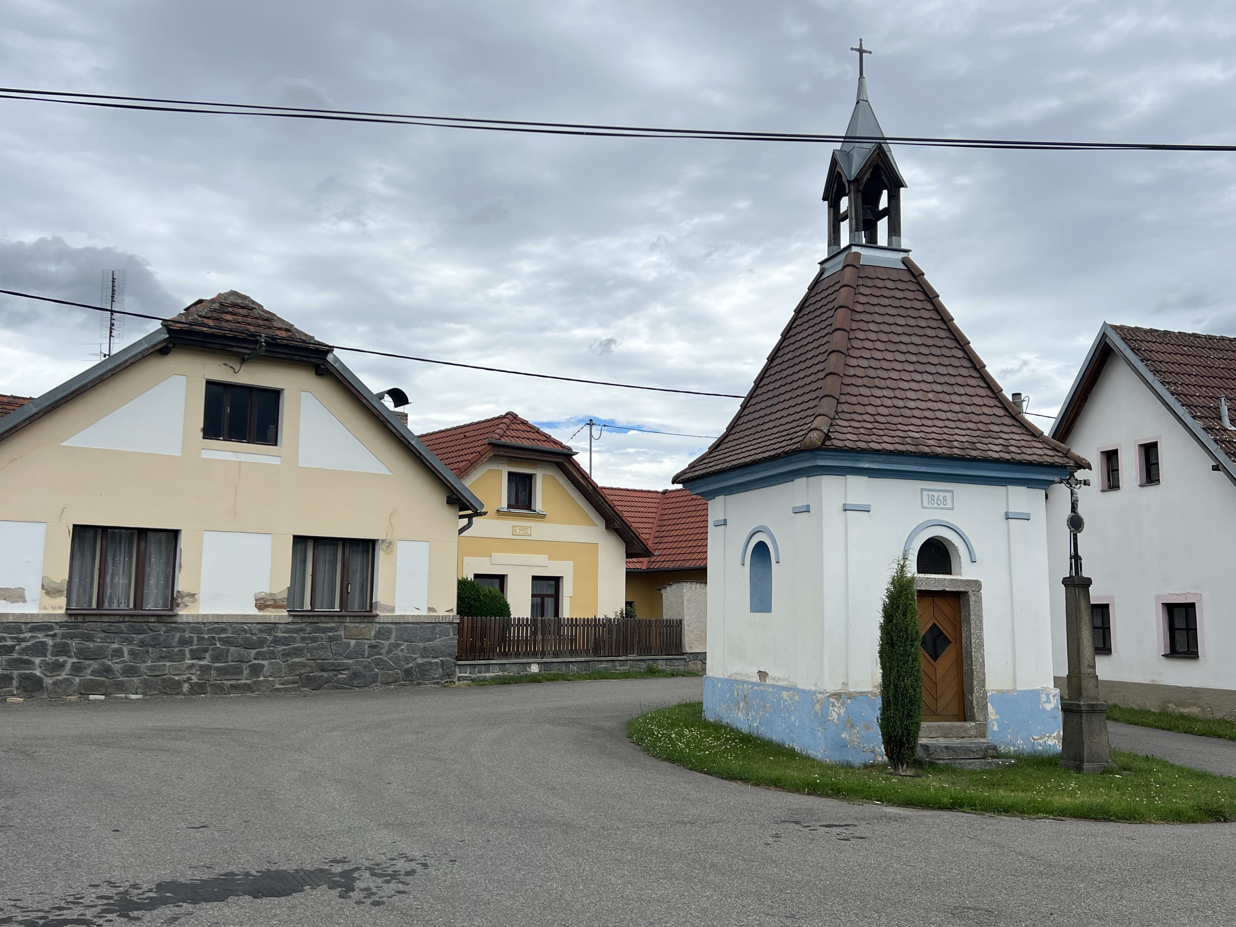 Photo 8 of the Bikemap route "22.7. Zvíkovské Podhradí-Kamyk-Živohošť 82,5km-5:39hod-14,6km/hod-61,4max"