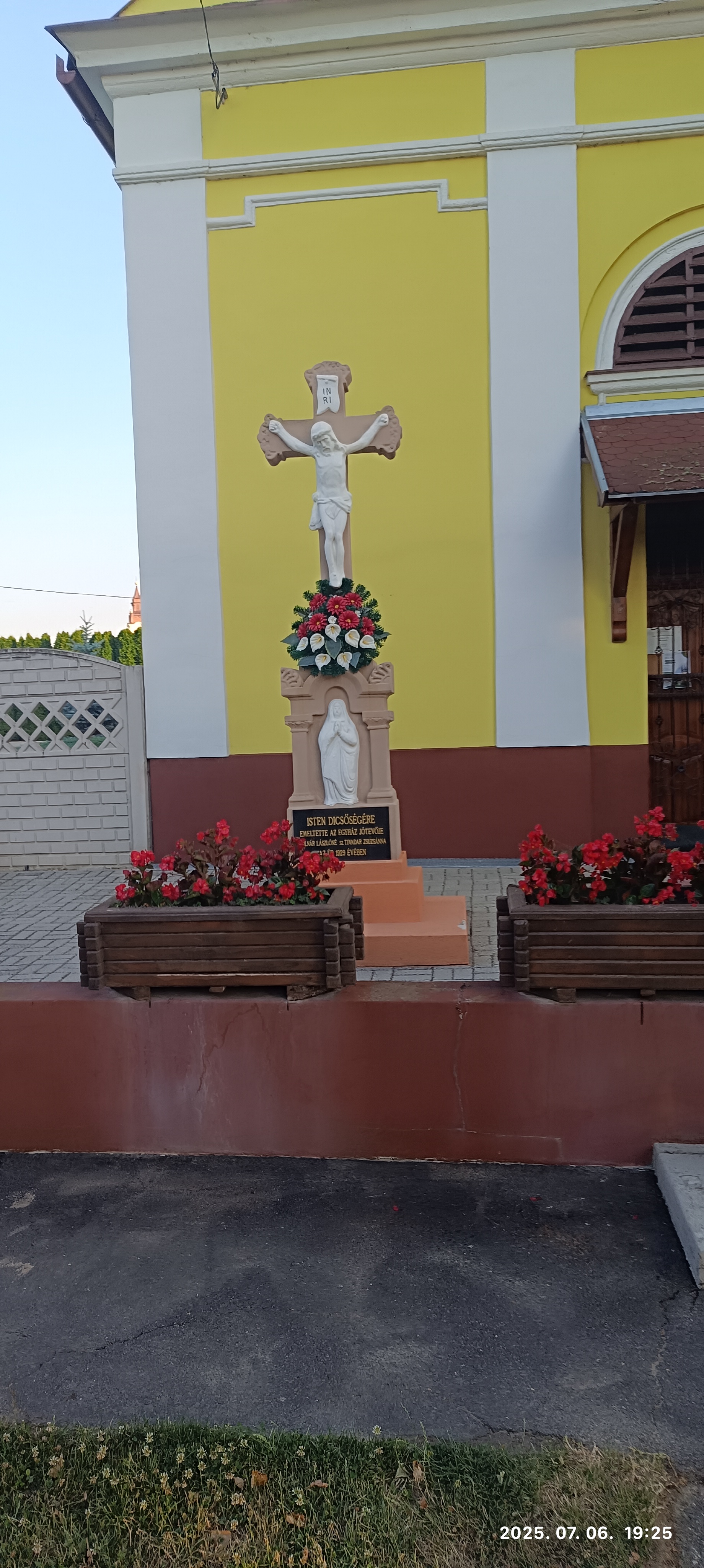 Debreceni utca 3, Pocsaj - Attila utca 17, Pocsaj