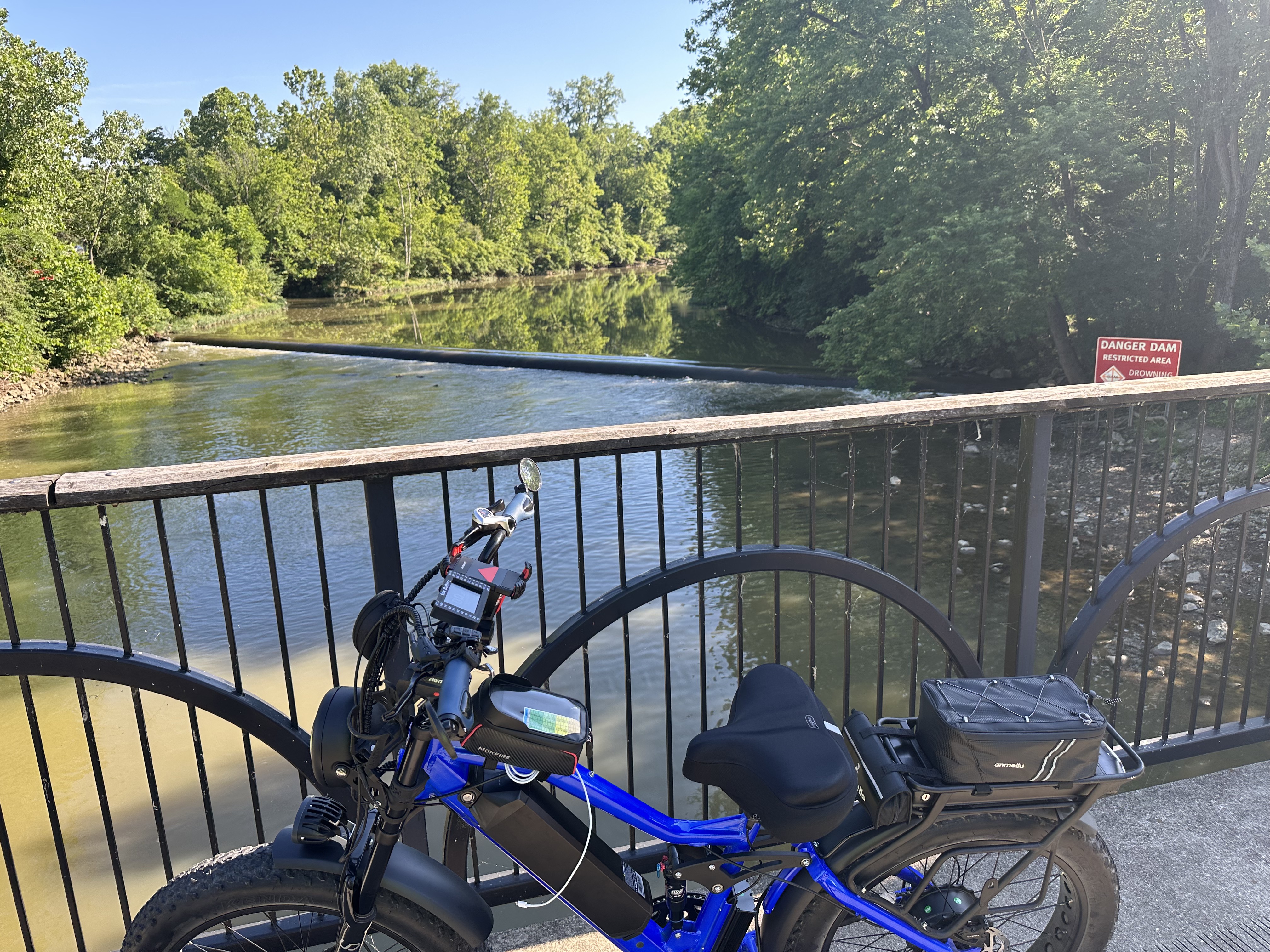 Photo 8 of the Bikemap route "Olentangy River Rd, Columbus to Olentangy River Rd, Columbus"