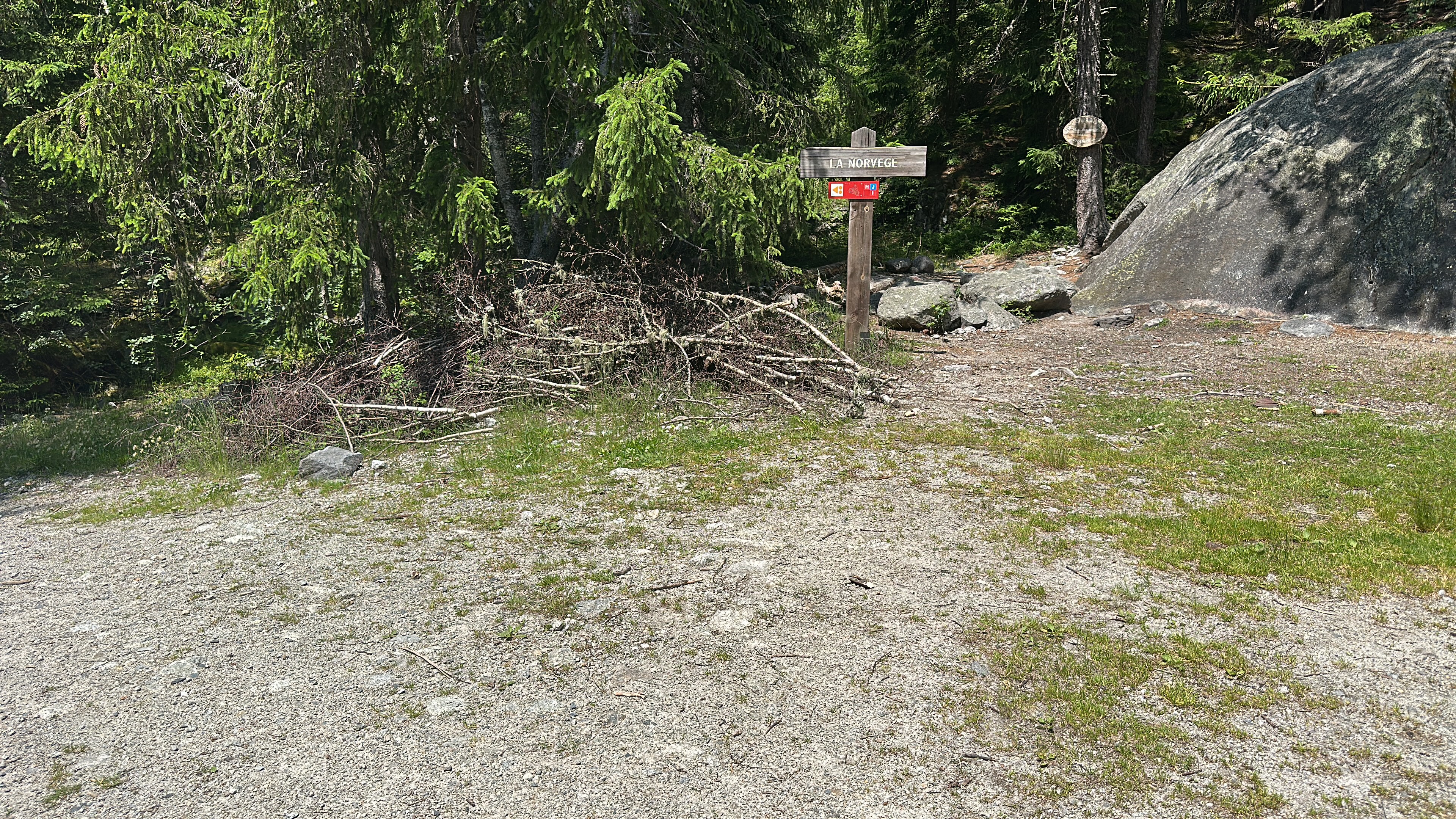 Chemin des Snions, Chamonix to Avenue Michel Croz, Chamonix