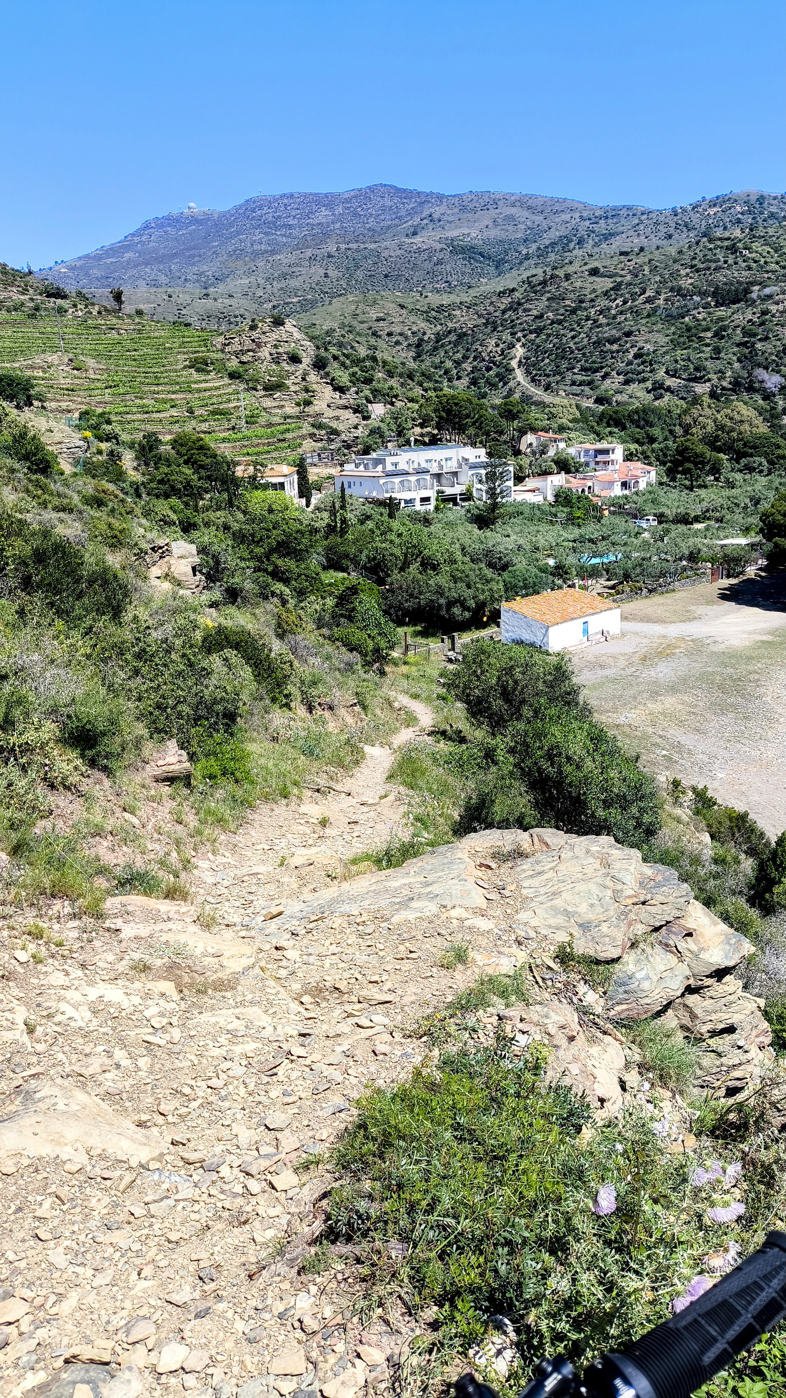Photo 8 of the Bikemap route "17 Roses Montjoi per la Torre del Sastre Canadell Joncols pel GR Puig Rodó Fràgam Cova Dolmen"