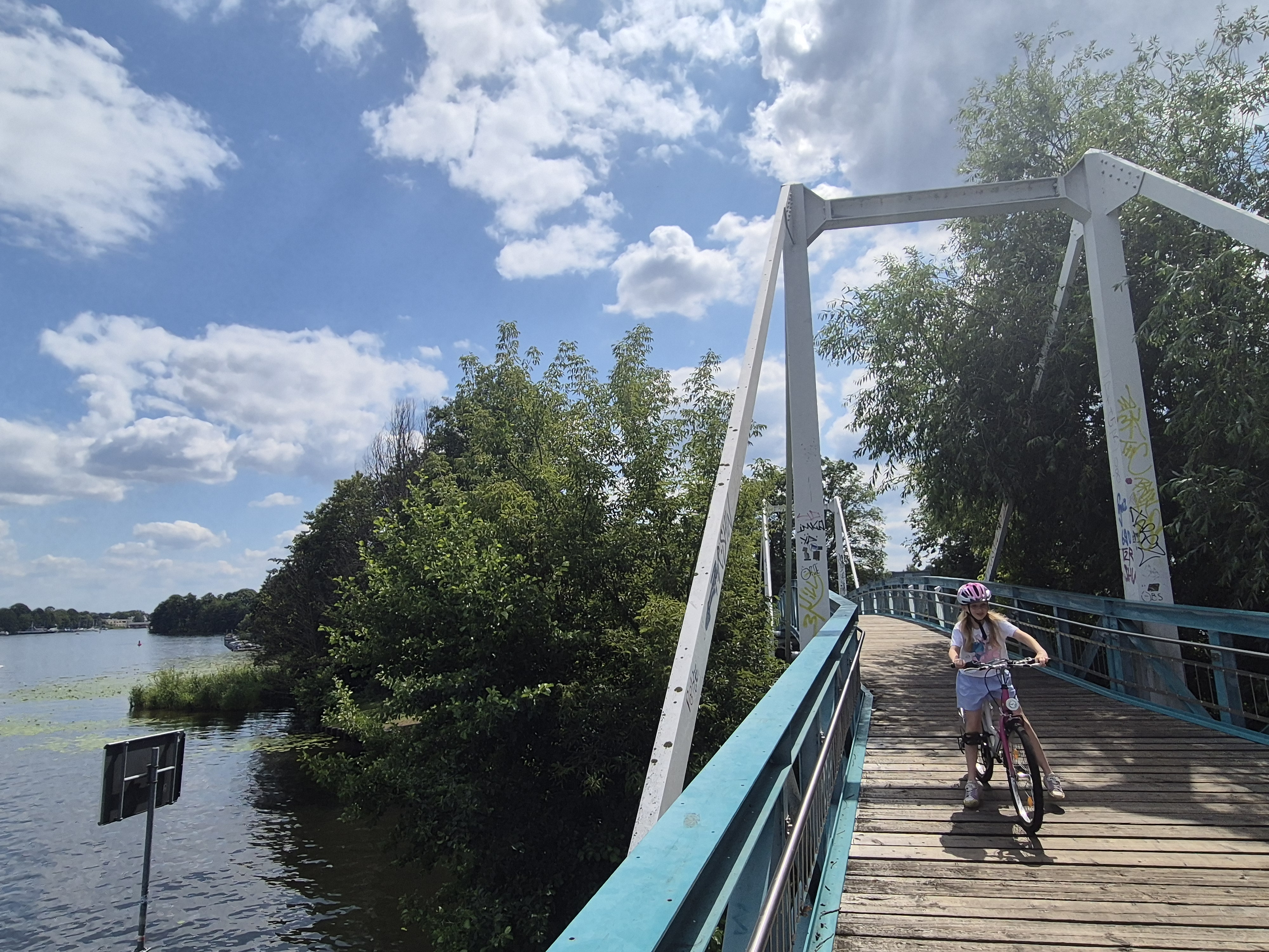 Photo 4 de l’itinéraire Bikemap « Stuttgarter Platz nach Waldstraße / OT » Photo 4 de l’itinéraire Bikemap « Stuttgarter Platz nach Waldstraße / OT »