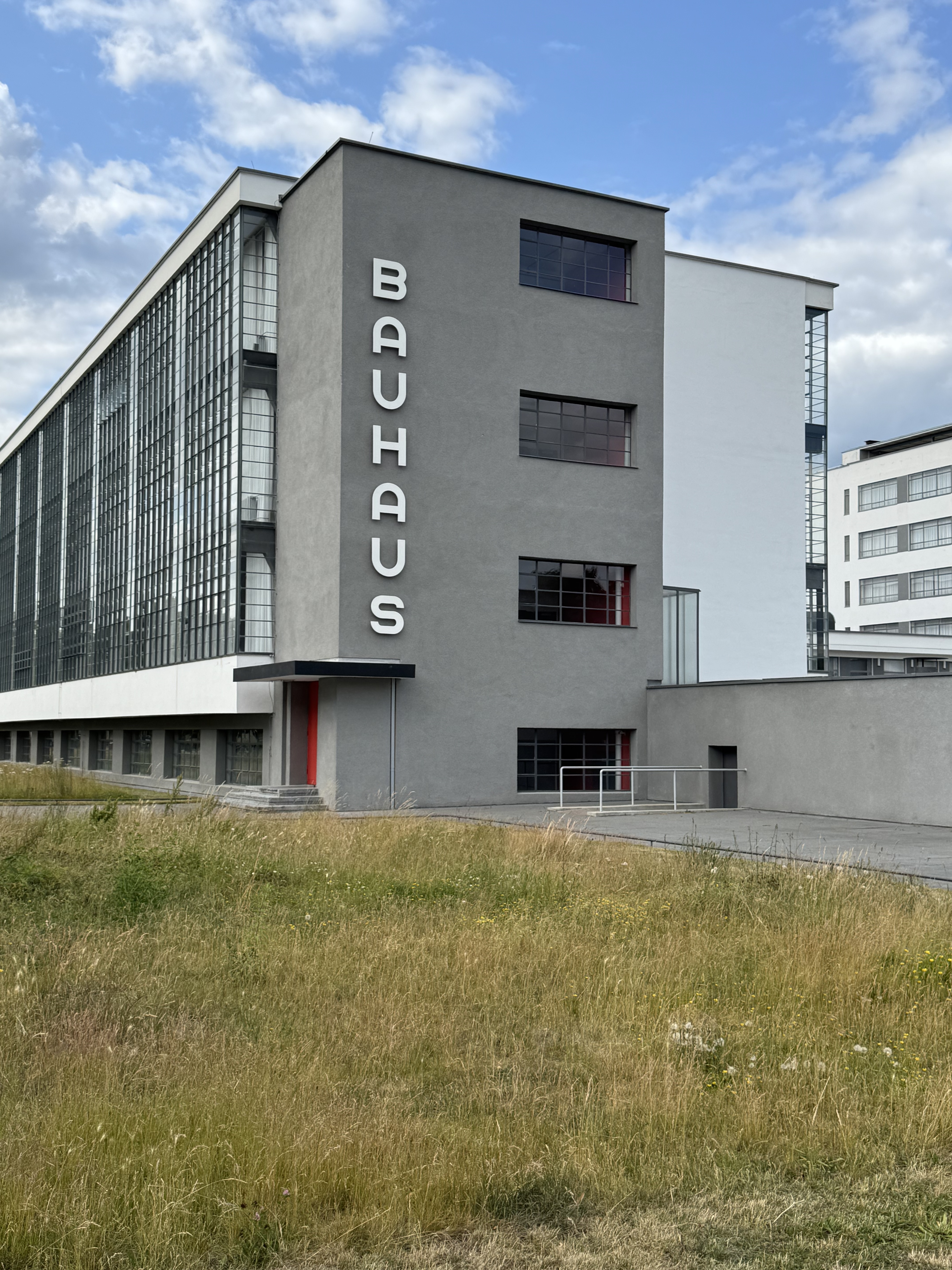 Brumbyer Straße, Nienburg (Saale) nach Zerbster Straße, Dessau-Roßlau