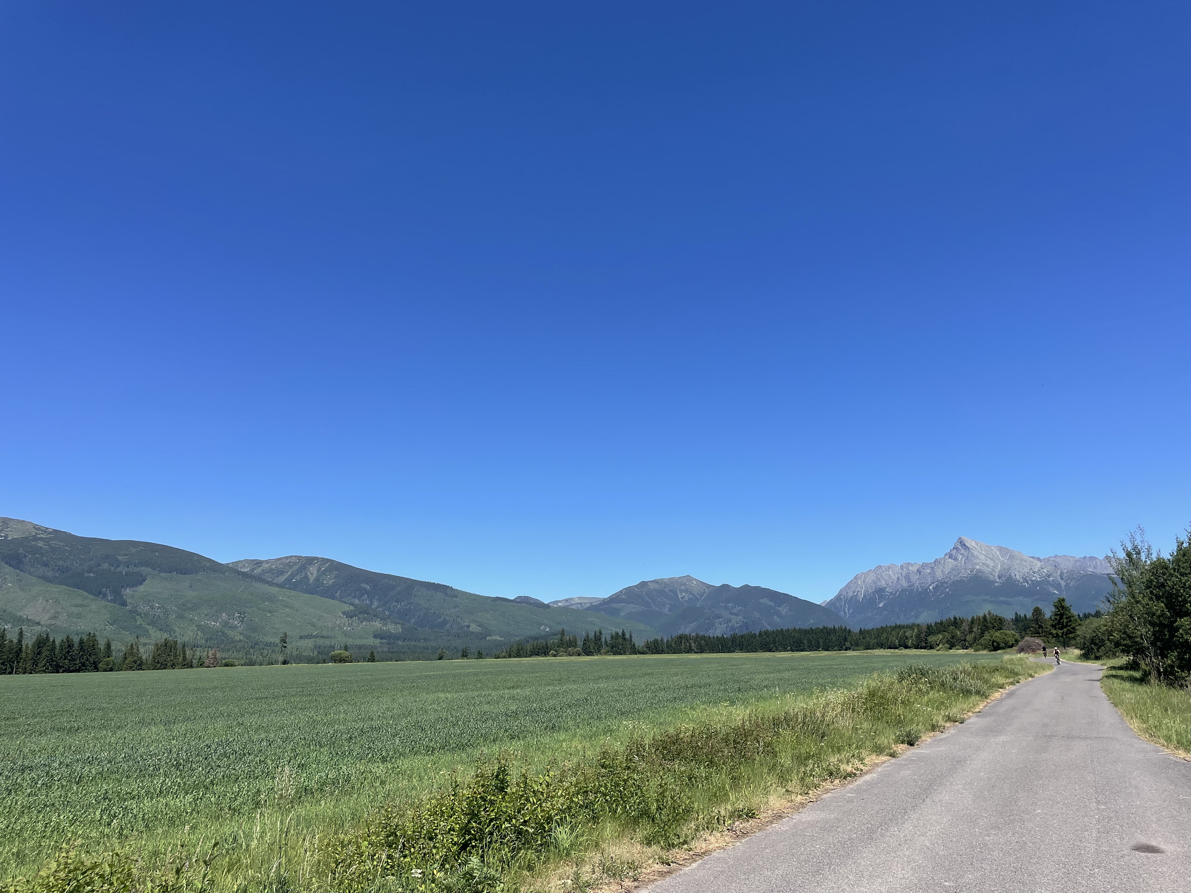 Foto 4 der Bikemap-Route "Belanská, Liptovský Hrádok to Slovenského Národného Povstania, Liptovský Hrádok" Foto 4 der Bikemap-Route "Belanská, Liptovský Hrádok to Slovenského Národného Povstania, Liptovský Hrádok"