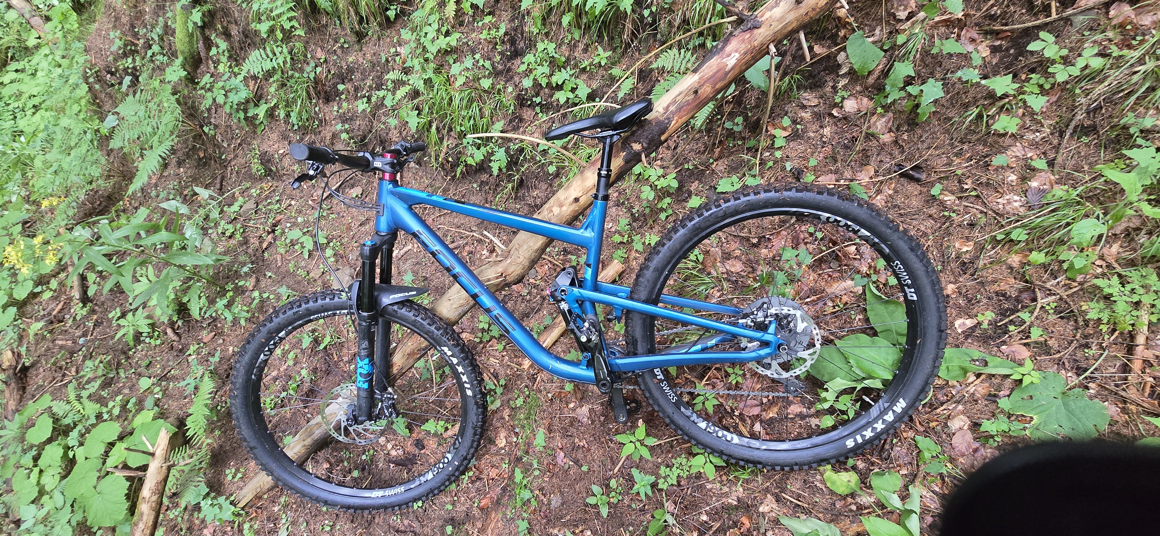 Répás circle x, don't go this way