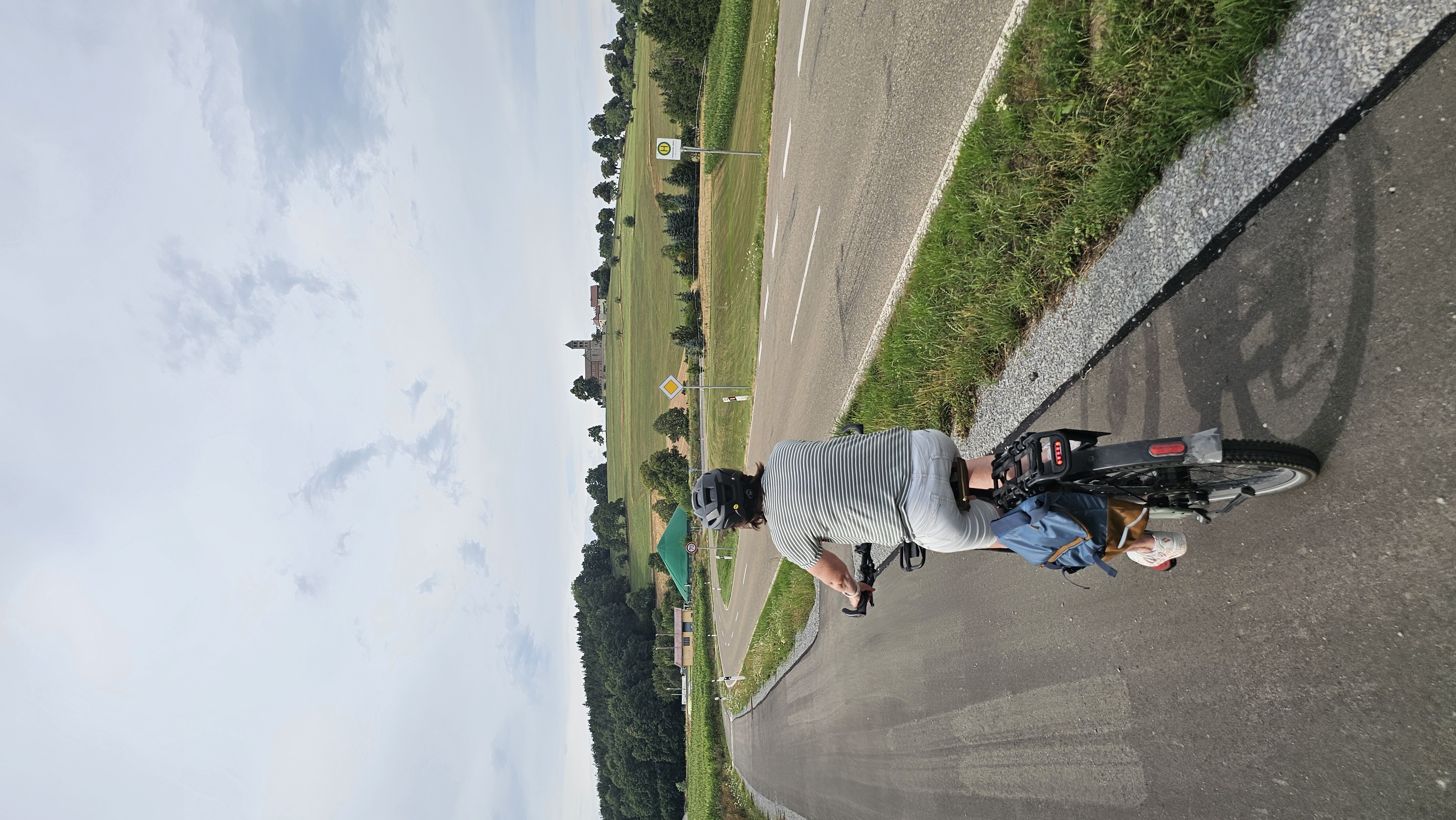 Veilchenweg nach Im Bergfeld