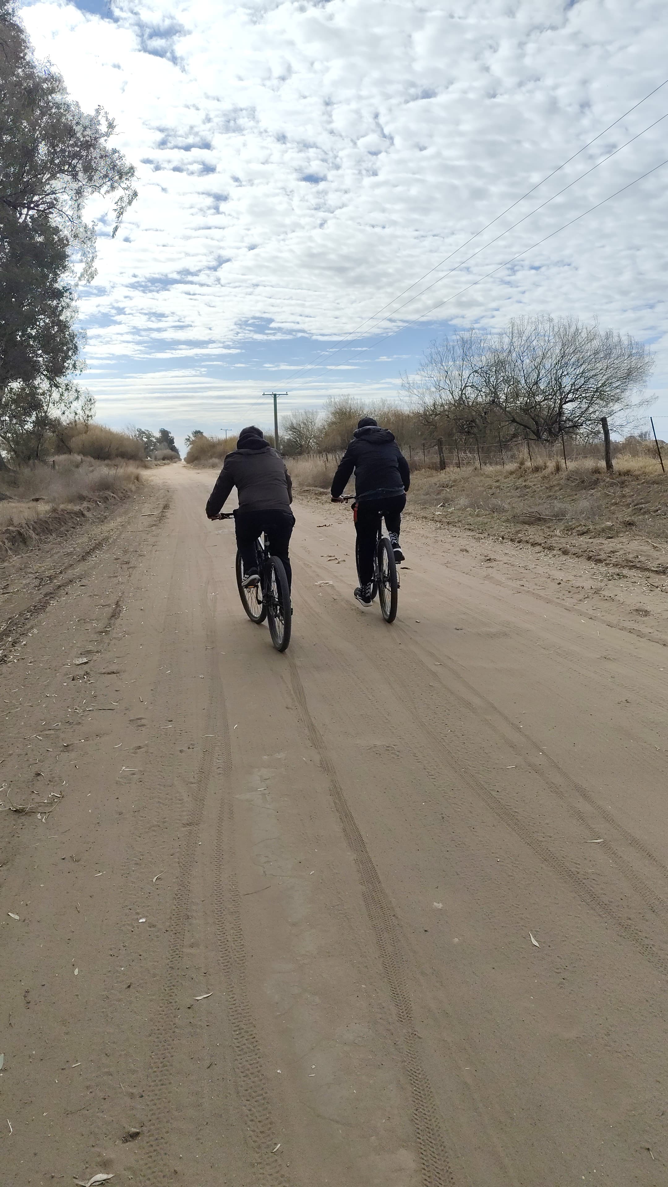 Lunes activando
