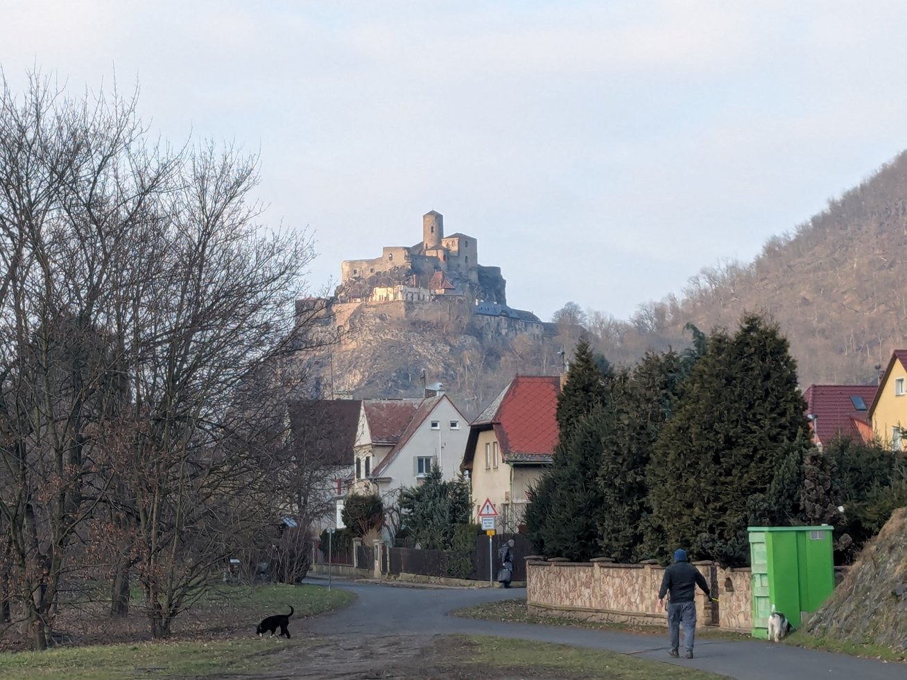 Do Ústí přes Rovné, Roudnici a Ltm