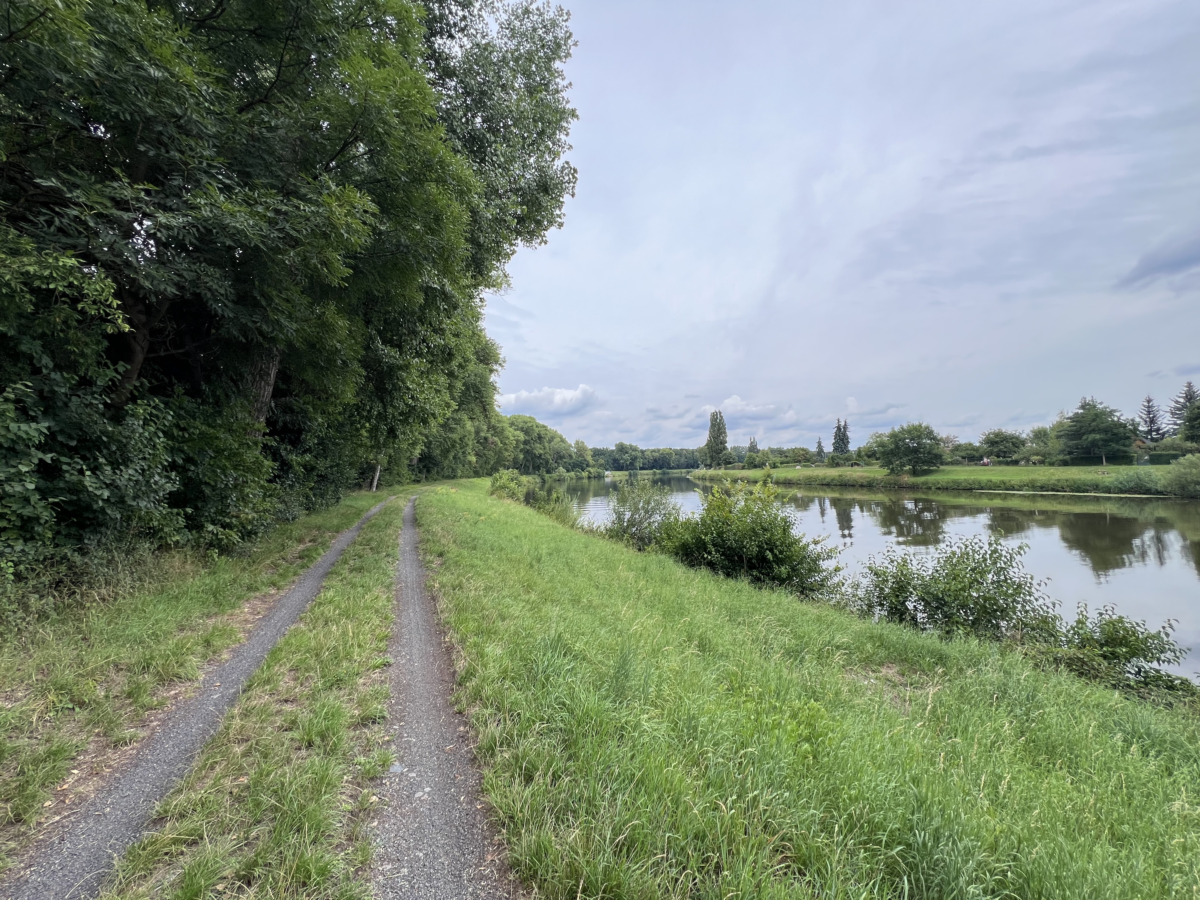 25.7.-Mělník-Poděbrady 97km-6,27hod-15km/hod-45,4max