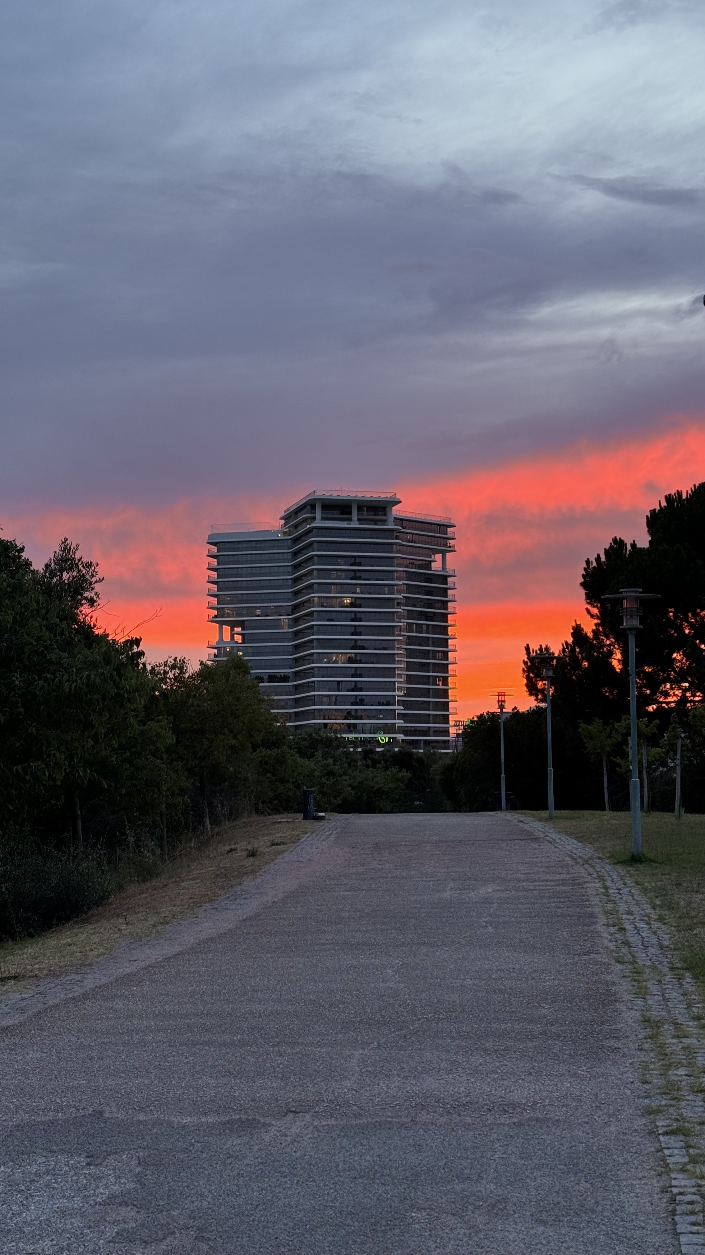 Foto 8 der Bikemap-Route "Avenida da República, Лиссабон до Rua de Campolide, Лиссабон" Foto 8 der Bikemap-Route "Avenida da República, Лиссабон до Rua de Campolide, Лиссабон"