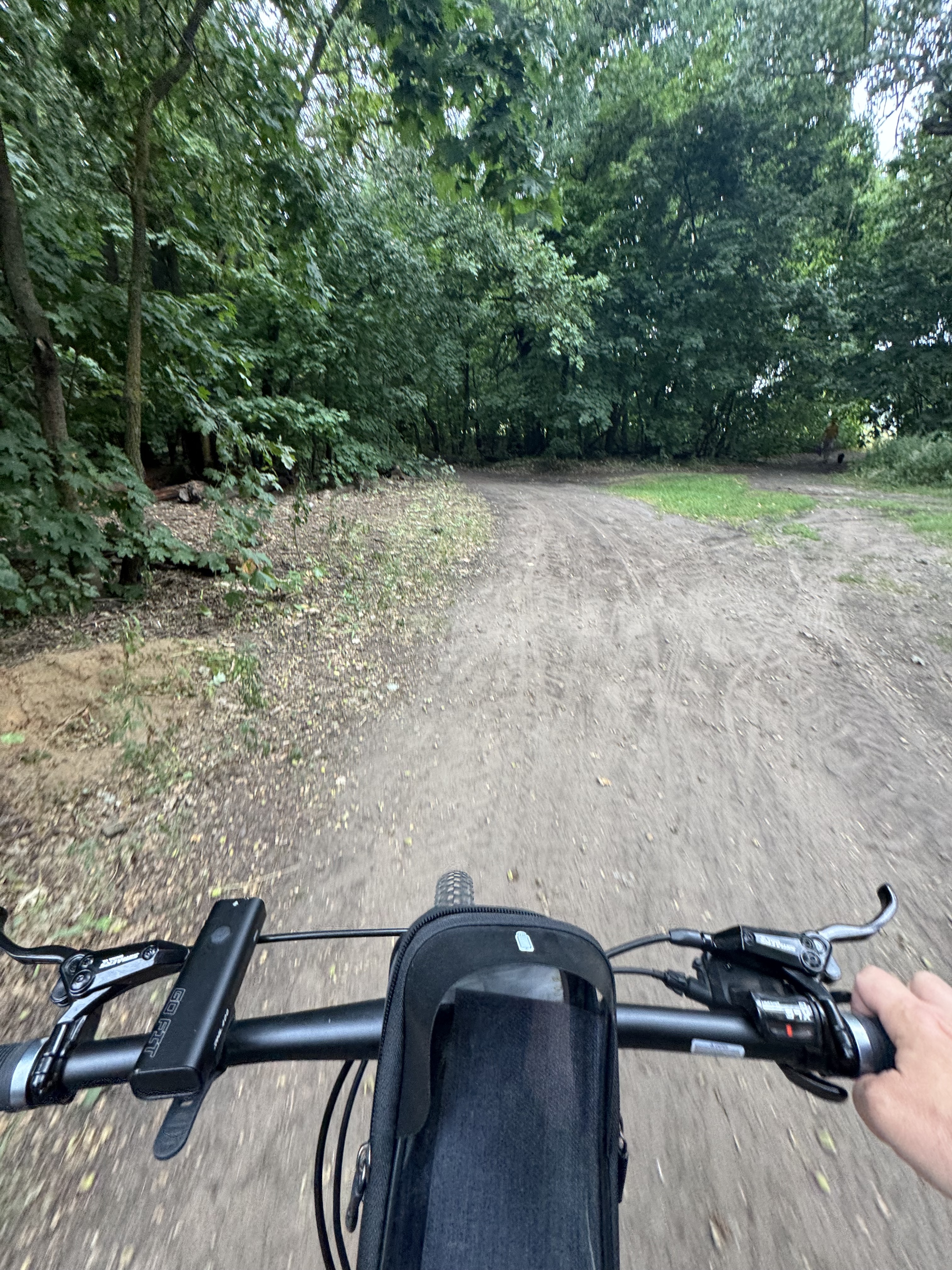 Photo 2 de l’itinéraire Bikemap « аллея Любви, Тольятти до Советская улица, посёлок Гремячий » Photo 2 de l’itinéraire Bikemap « аллея Любви, Тольятти до Советская улица, посёлок Гремячий »