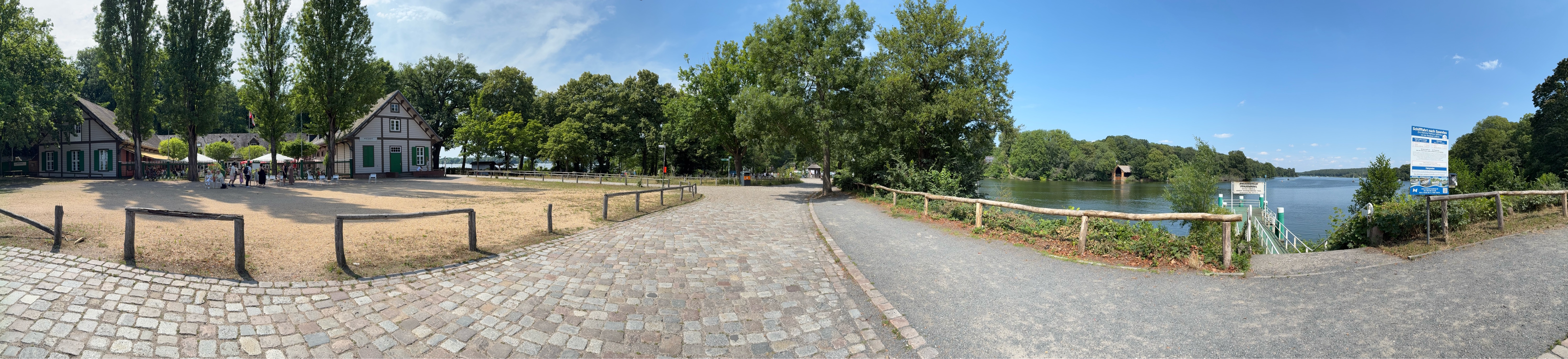 Foto 8 de la ruta de Bikemap "Behlertstraße, Potsdam to Joachimsthaler Straße, Berlin" Foto 8 de la ruta de Bikemap "Behlertstraße, Potsdam to Joachimsthaler Straße, Berlin"