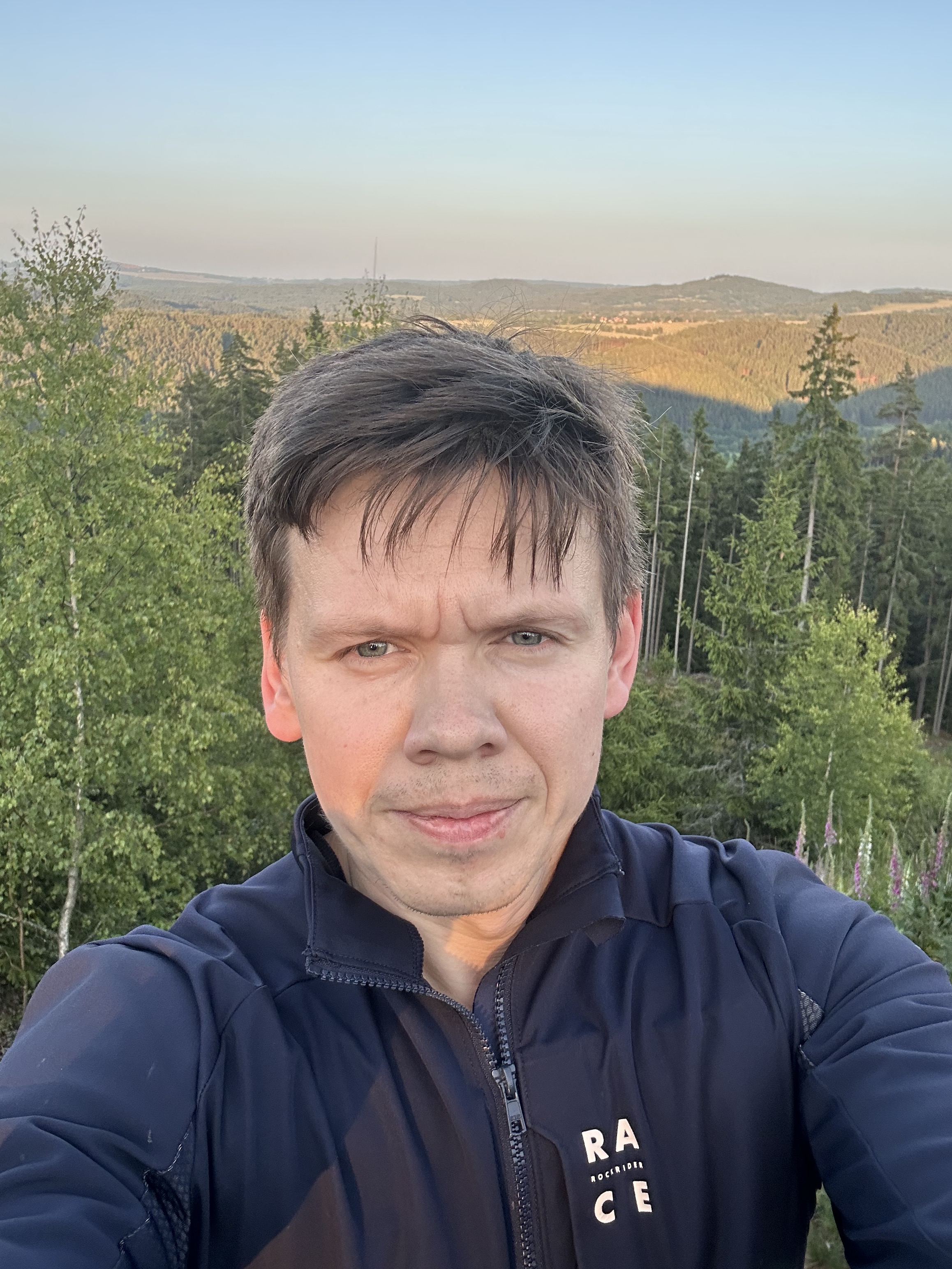 Foto 7 de la ruta de Bikemap "Šumavská, Карлові Вари до Šumavská, Карлові Вари"