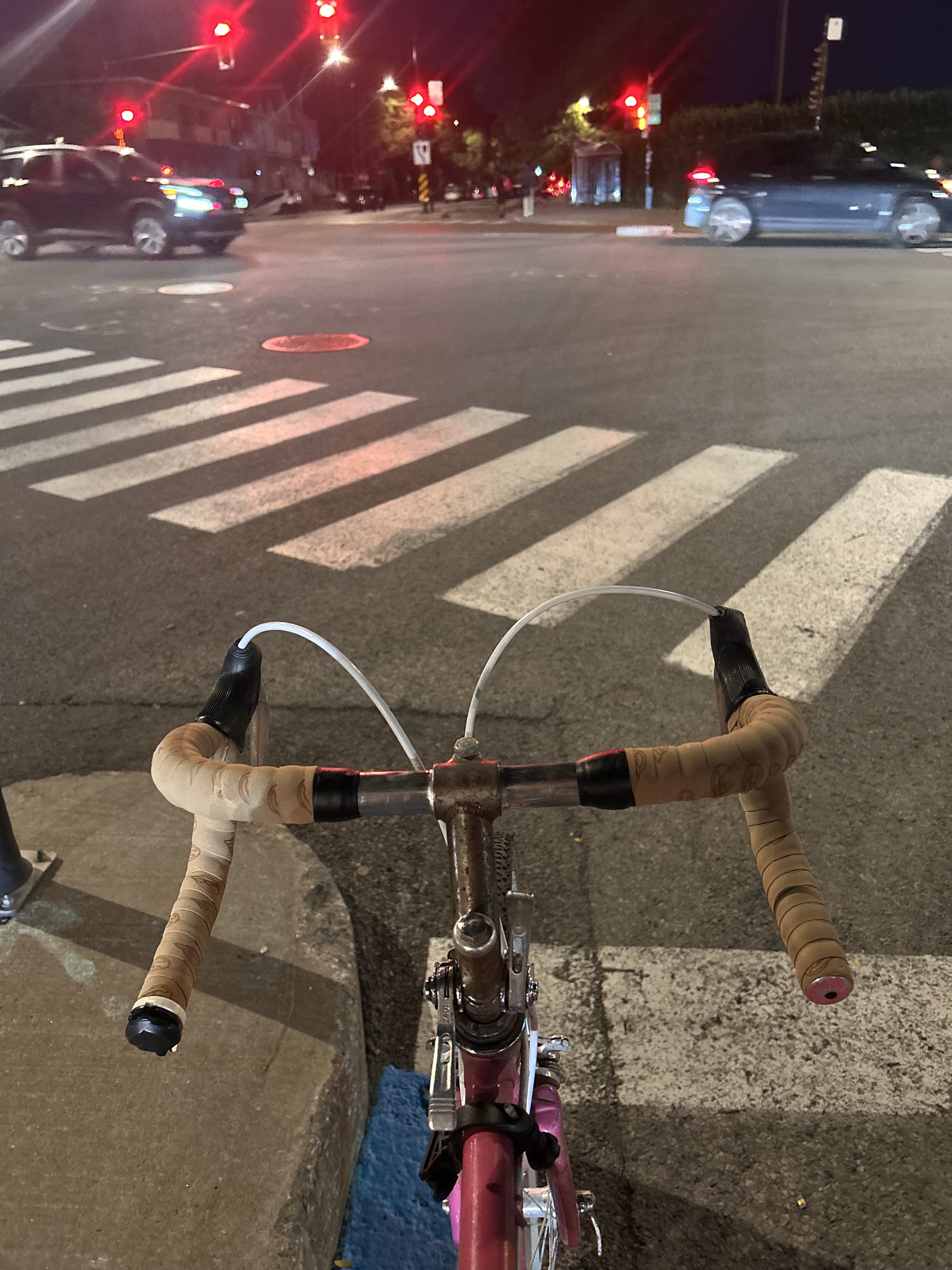 Rue Lajeunesse, Montréal à Av Henri-Julien, Montréal