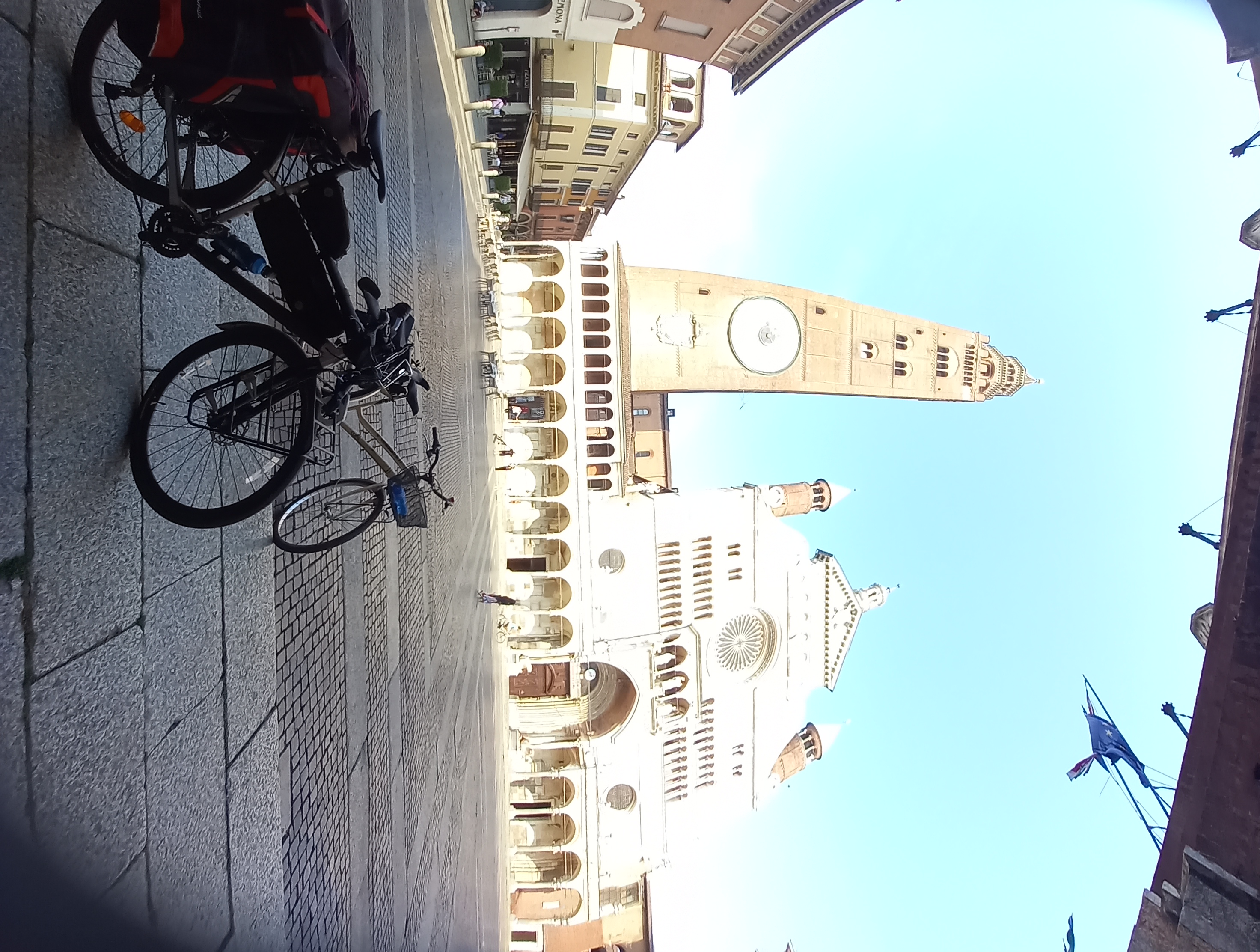 la via del Po. Piacenza - Cremona
