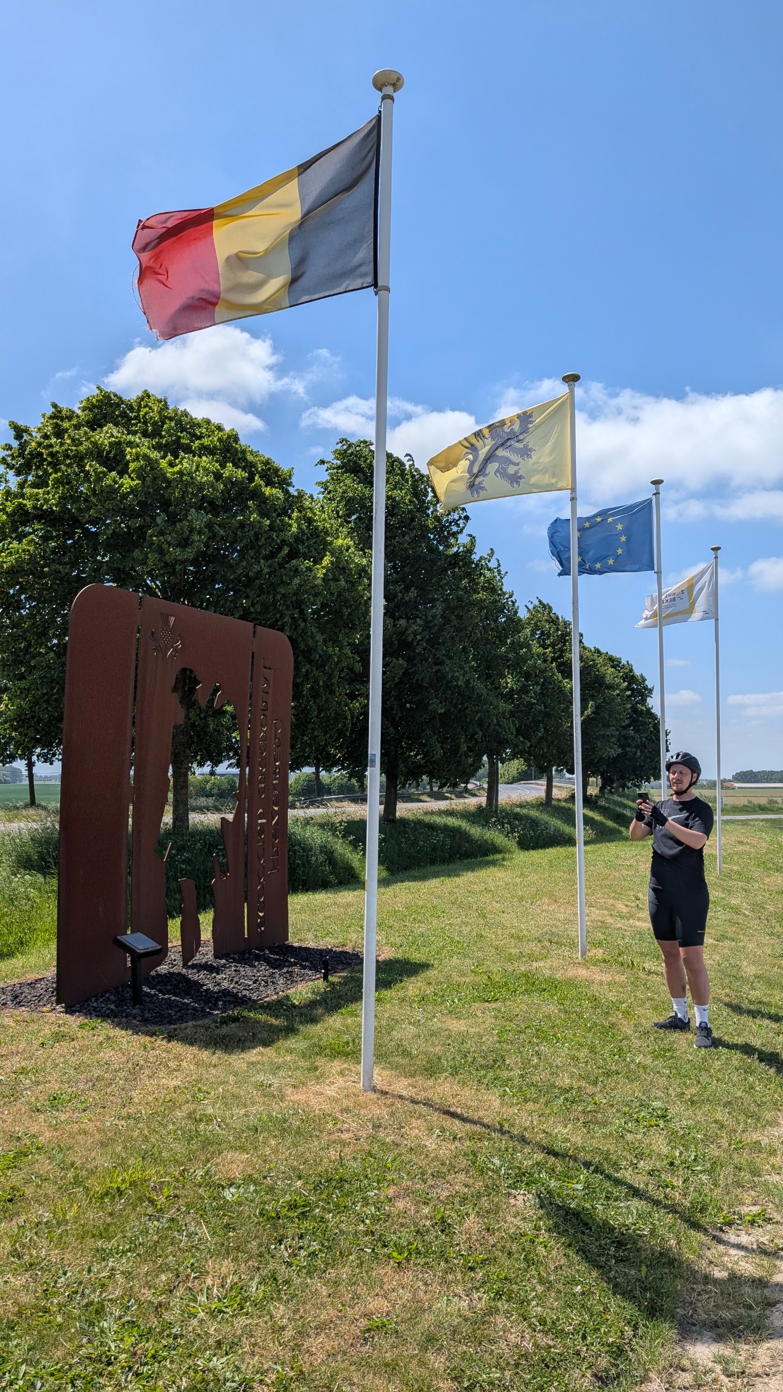 Day 2: Ypres ➡️ Tyne Cot 🔄