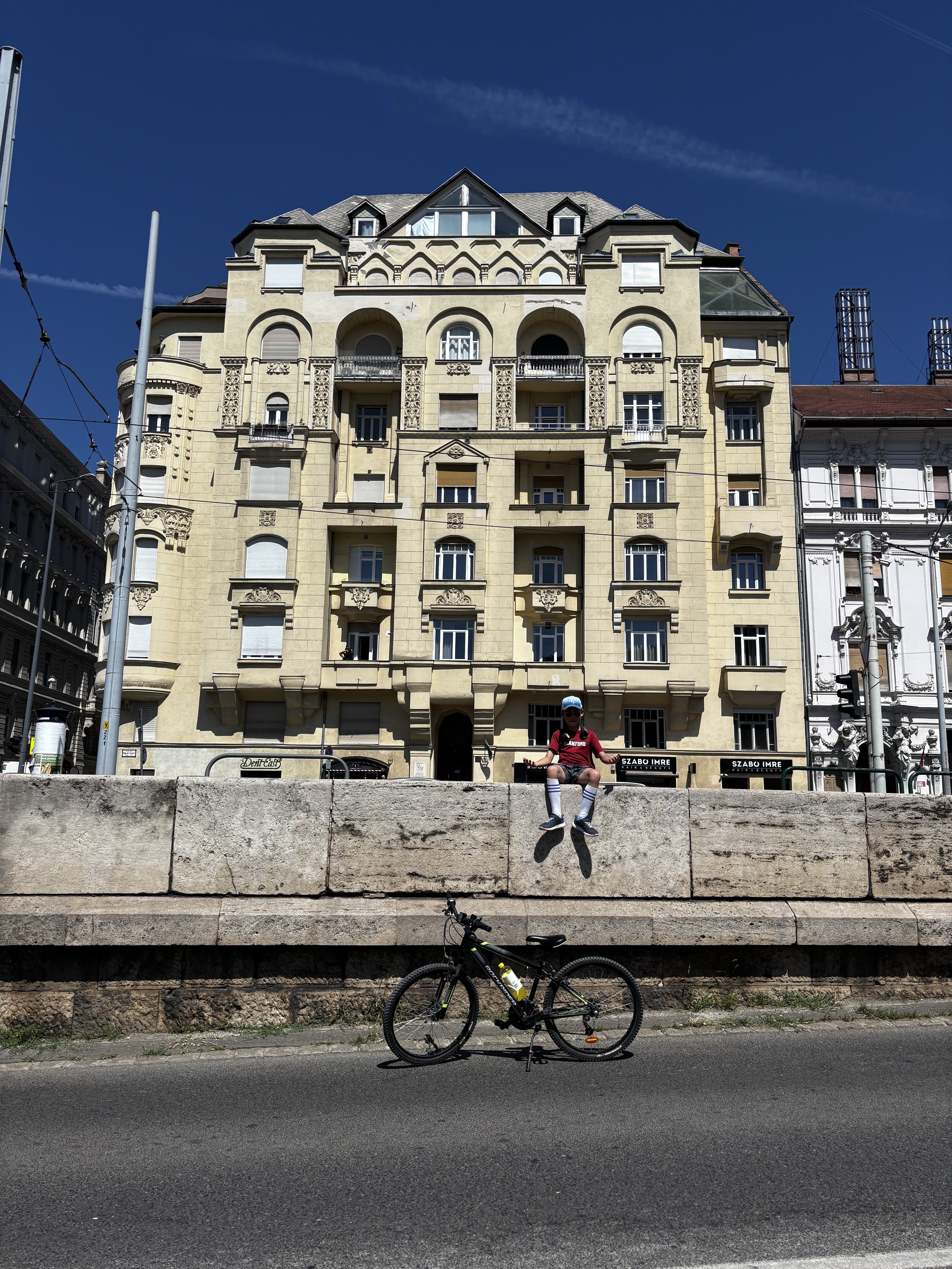 Folyamőr utca, 布达佩斯市 to Nehrupart, 布达佩斯市