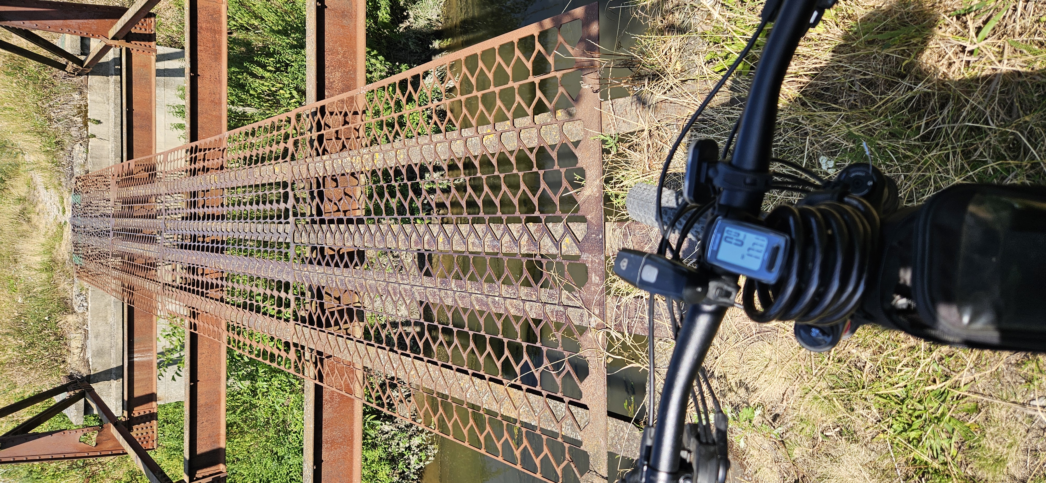 Vozokany-Č.Voda-Č.Brod-Sládkovičovo-GA Hody-Váhovce-Kaskády-Šaľa-Diakovce-Matúškovo-Mostová-Č.Voda-Vozokany