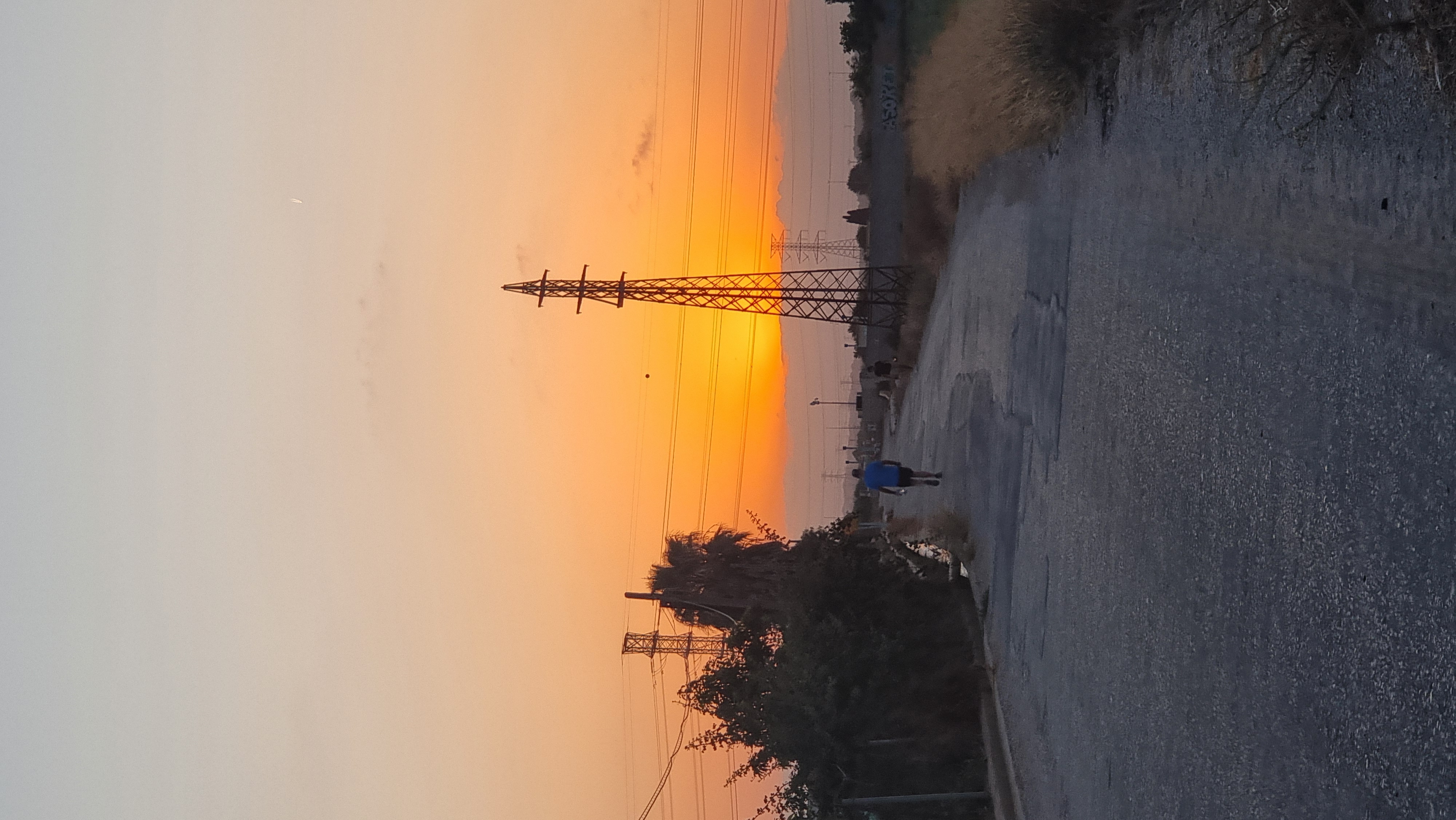 De Carrer de Mauro Guillén a Carrer del Guadalaviar