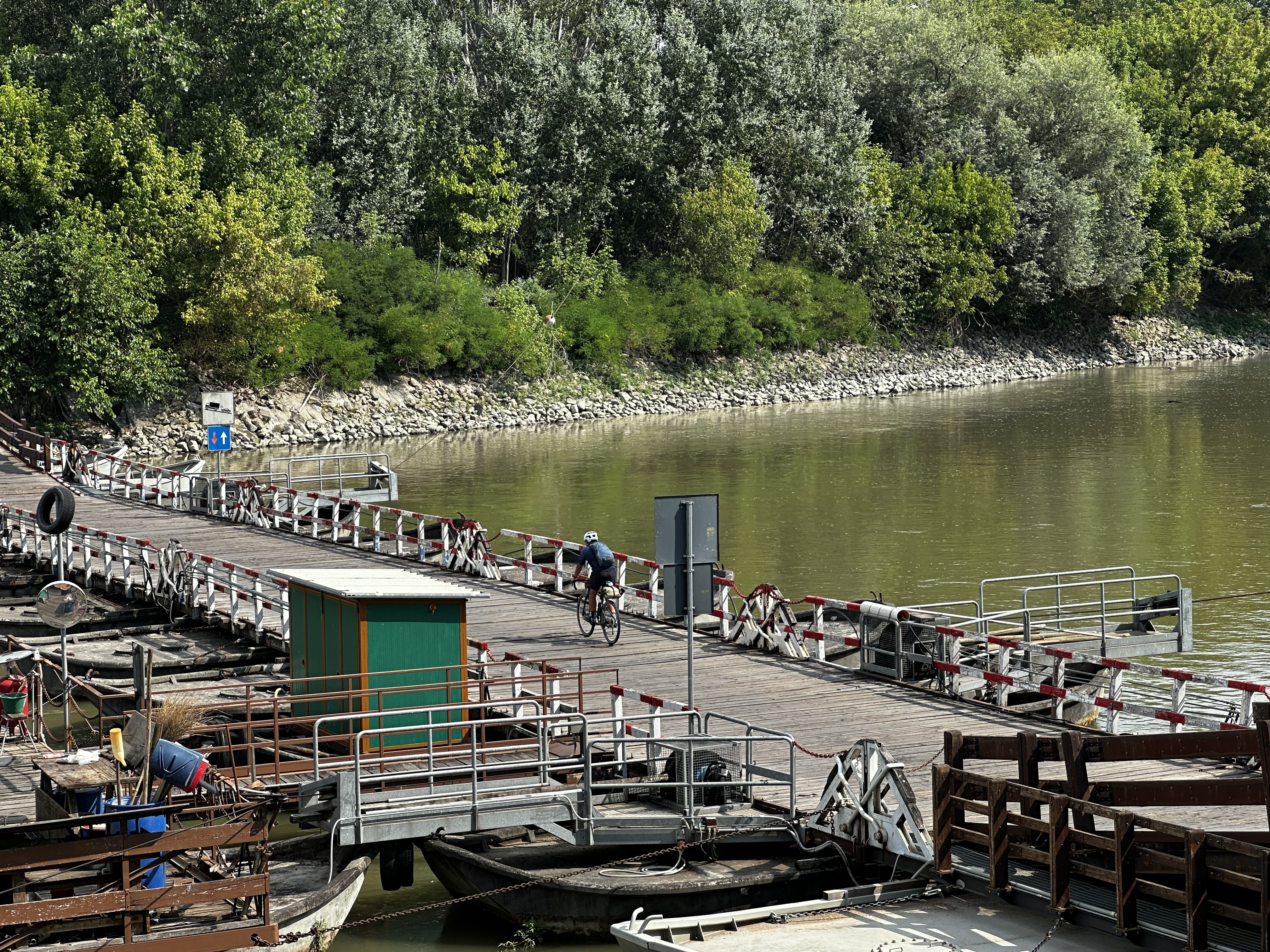 Piazza Don Eugenio Leoni, Mantua nach Piazza Giuseppe Garibaldi, Dosolo