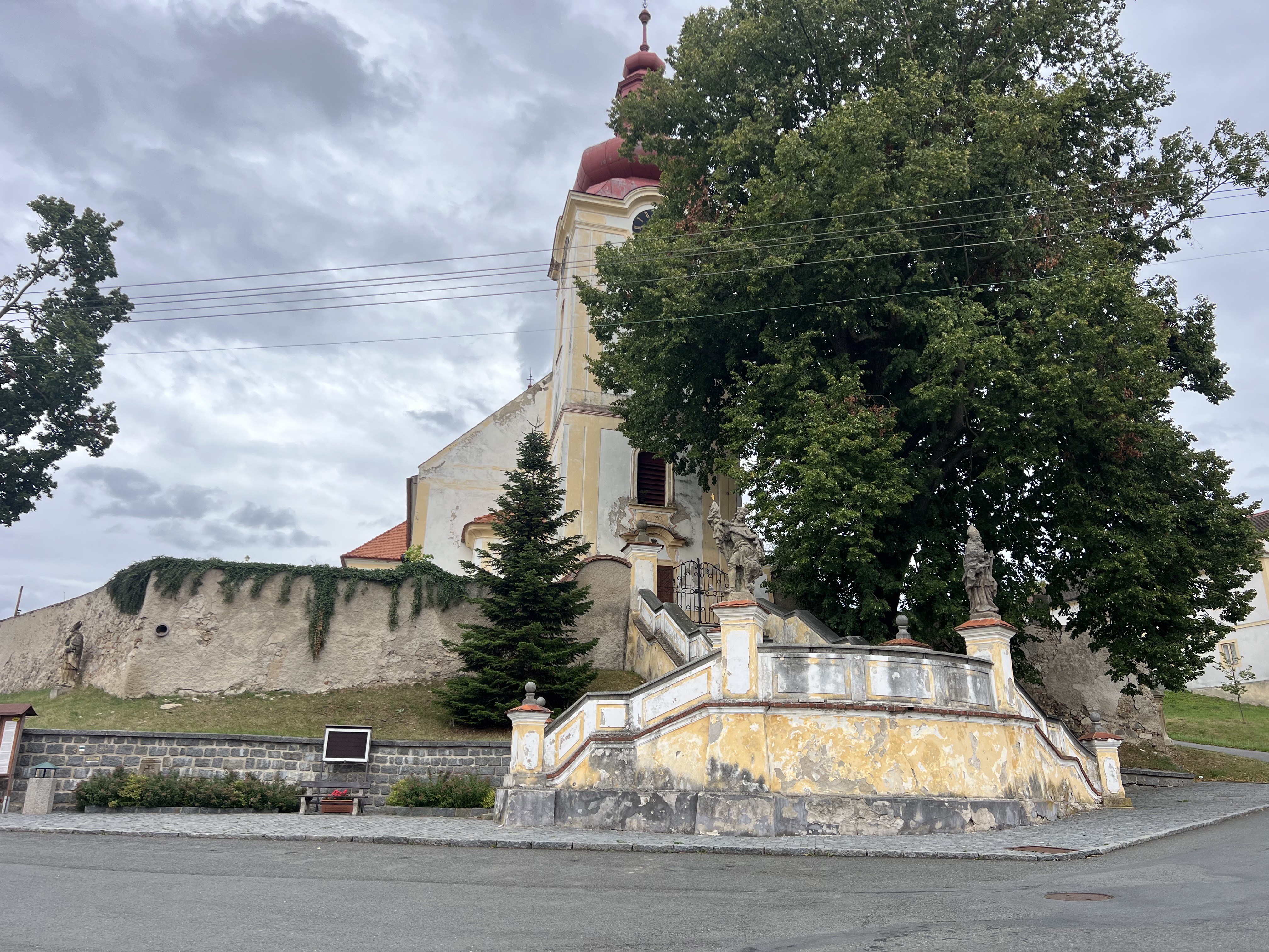 22.7. Zvíkovské Podhradí-Kamyk-Živohošť 82,5km-5:39hod-14,6km/hod-61,4max